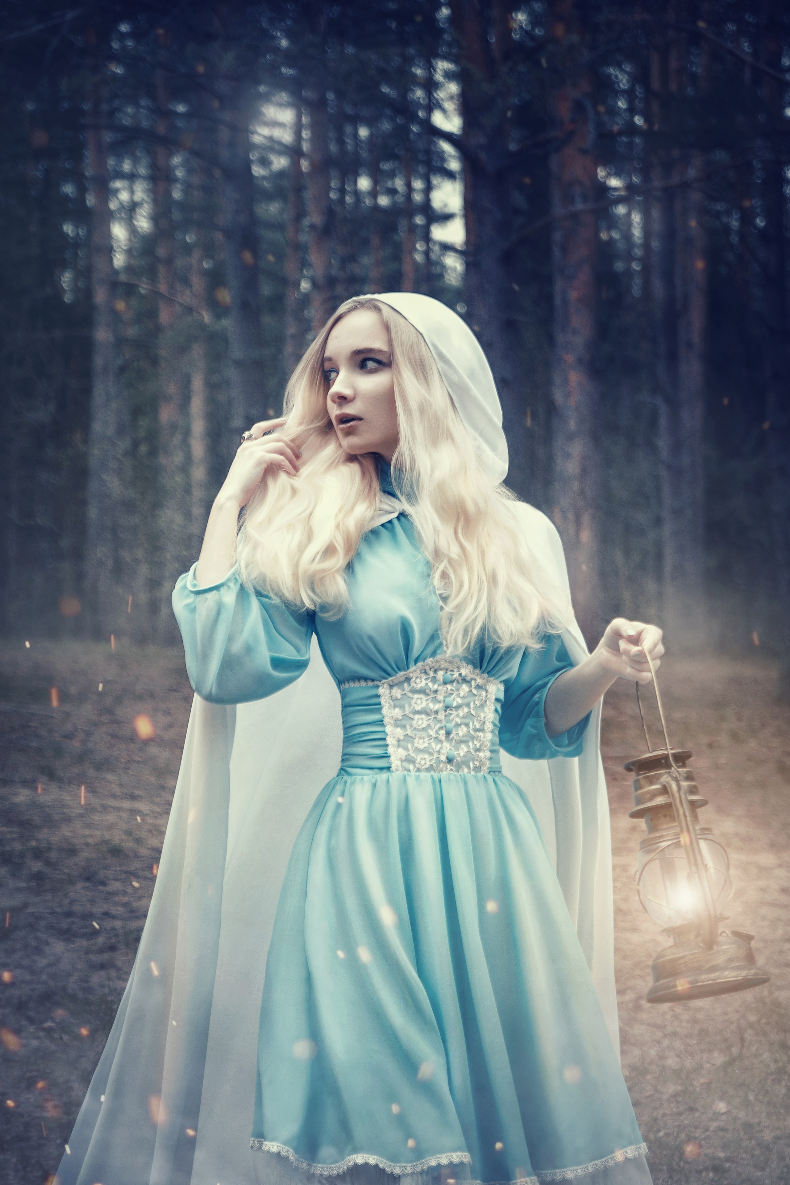 Fantasy cosplay portrait with dramatic studio lighting. Dark aesthetic cosplay photoshoot in Belgrade. Creative fantasy character photography in Serbia