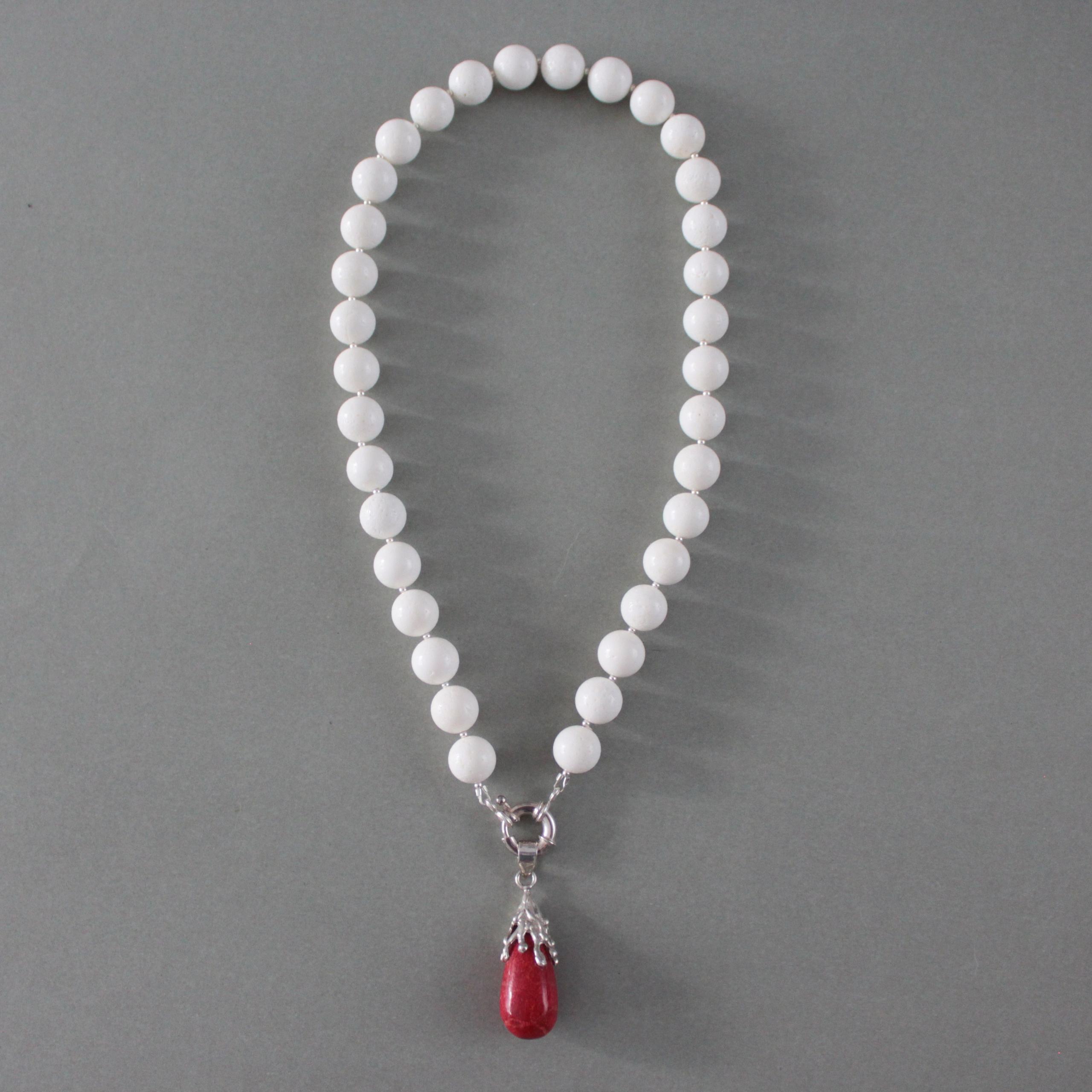 WhiteCoral. Современнные и актикварные украшения в Барселоне, Москве и Санкт-Петербурге