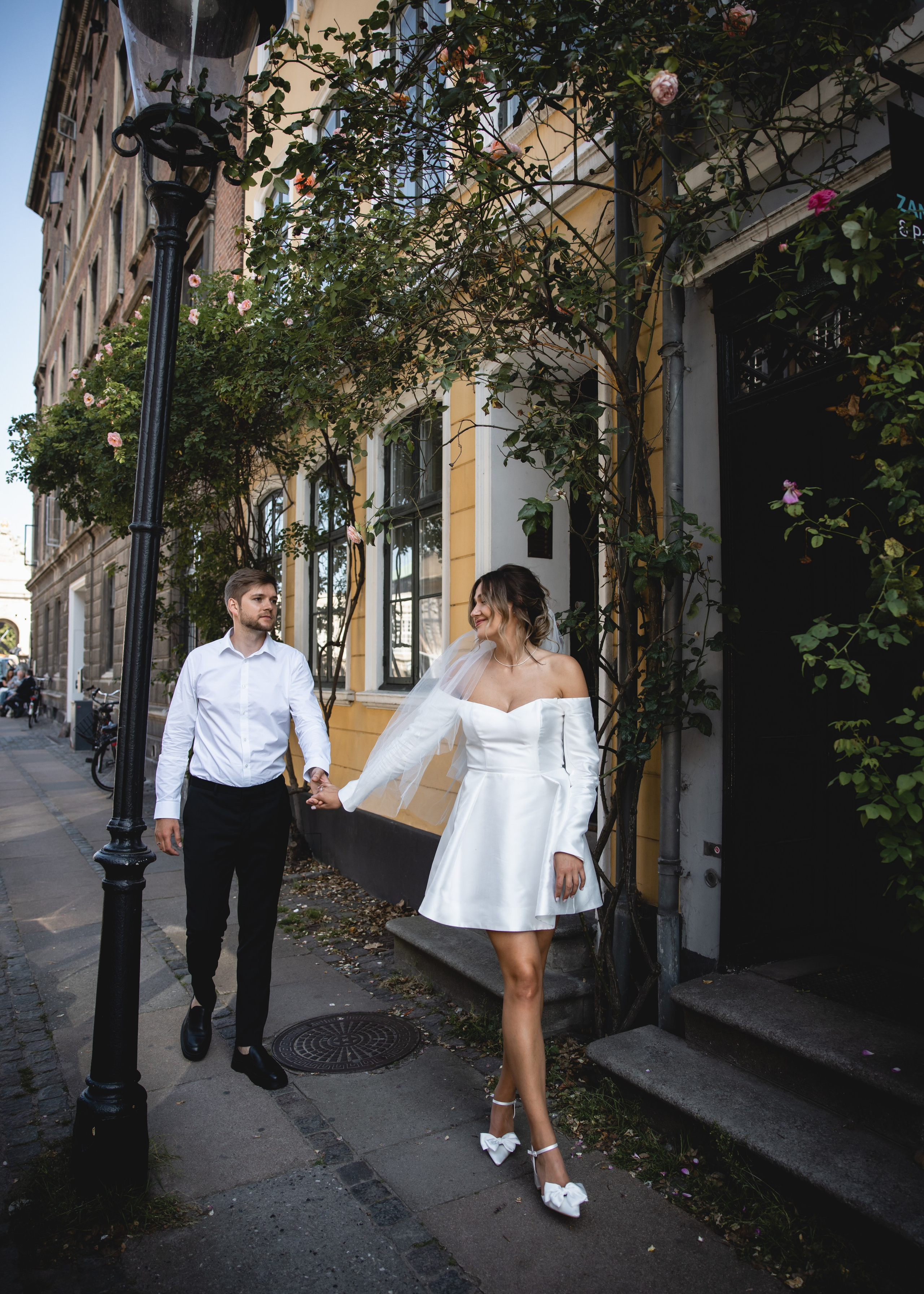 Julia and Slava. Professional wedding photographer in Copenhagen, Denmark — Julia Byron