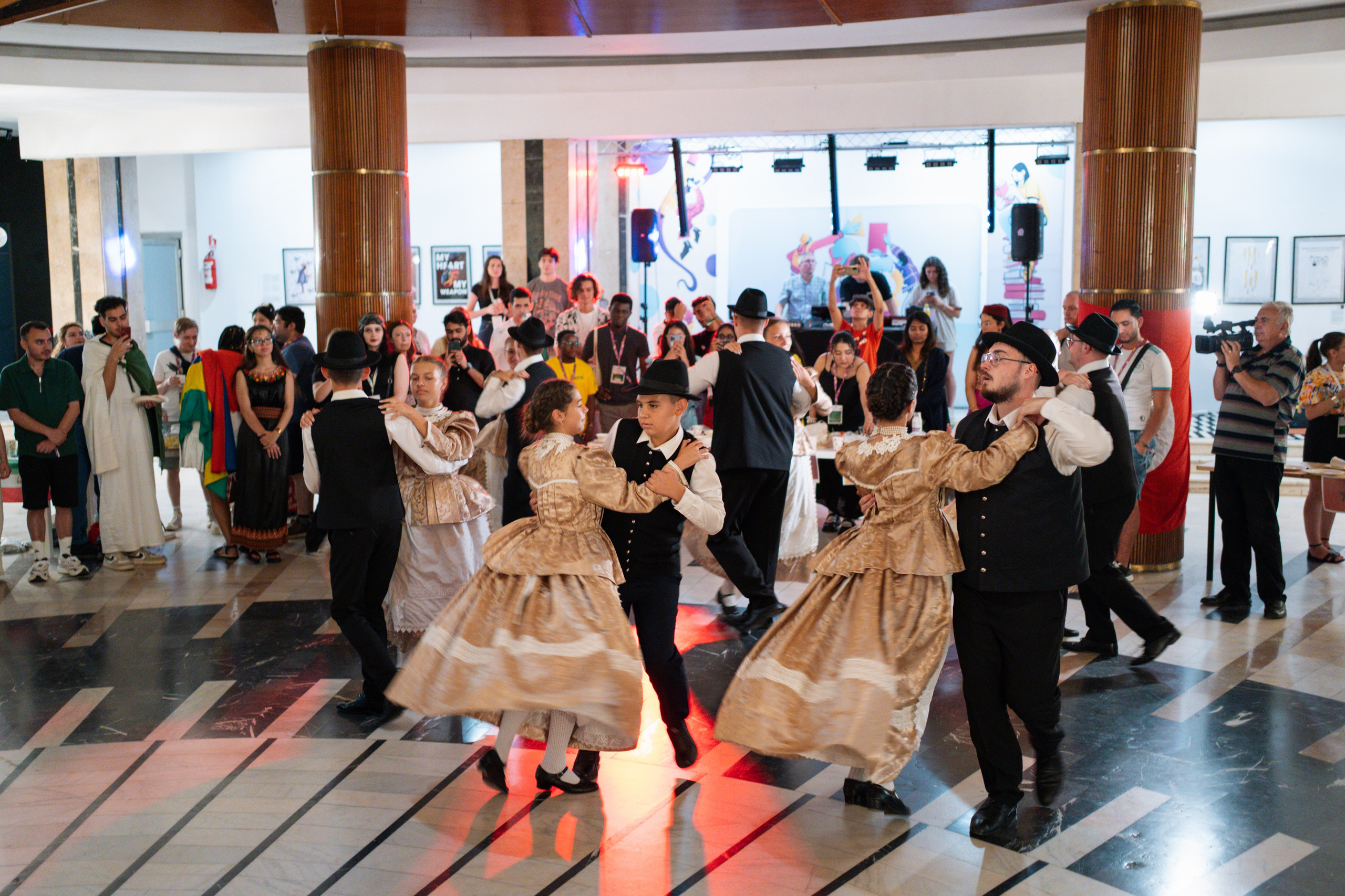 ISWINT International Night. Cozac Cristian Photographer