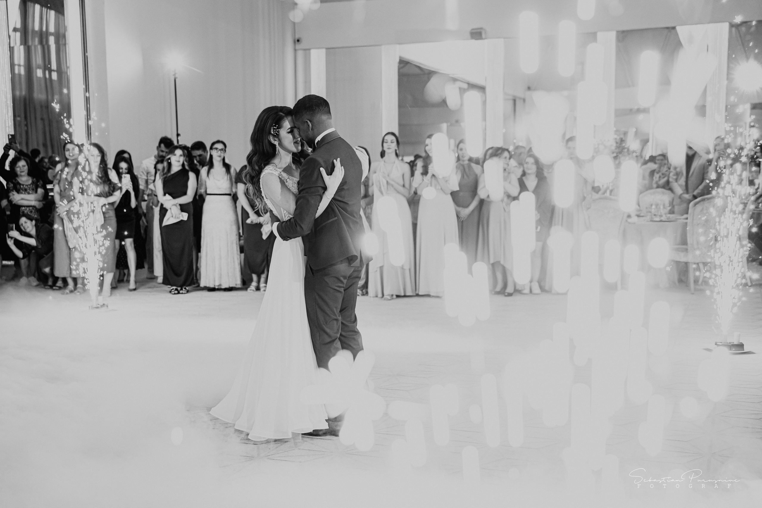 Bianca & Cristiano. Sebastian Purusniuc Fotograf - Iasi