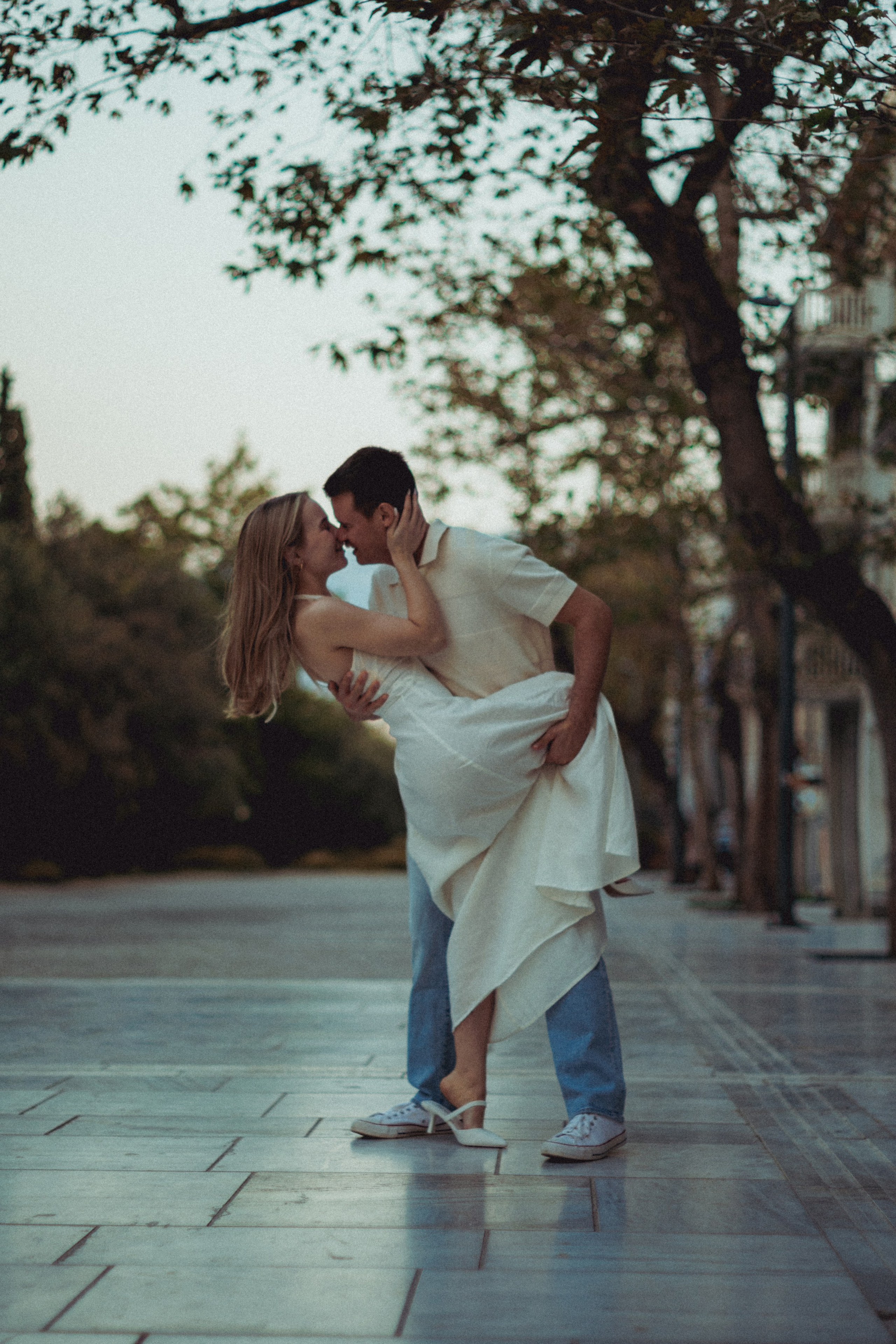 Larissa and Brandon. Photographer in Greece Kristina