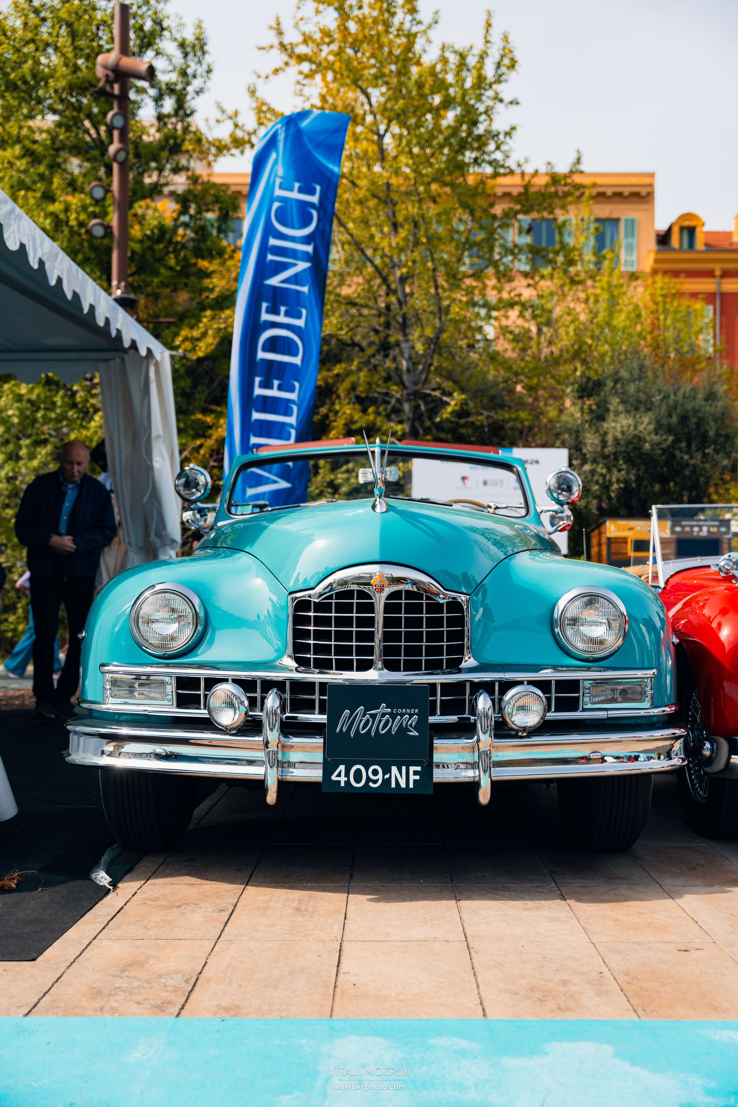Legends de Nice. Photographe de voitures à Paris — Vitalii Motruk