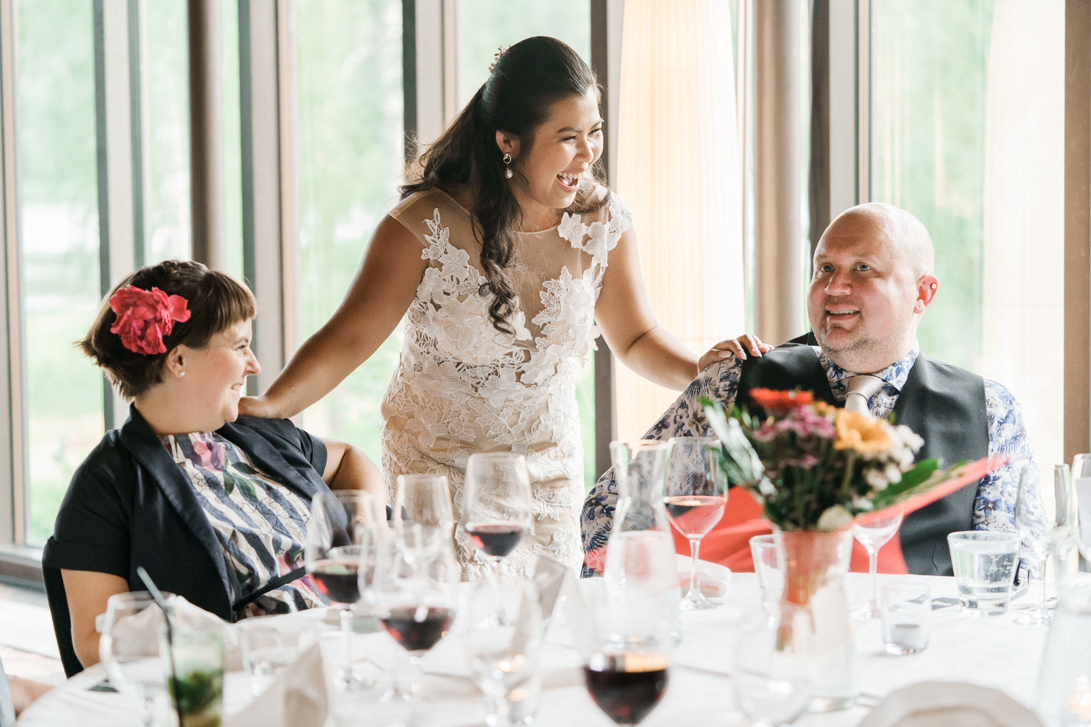 Dokumentaarinen hääkuvaus Långvik, kirkkonummi, Helsinki