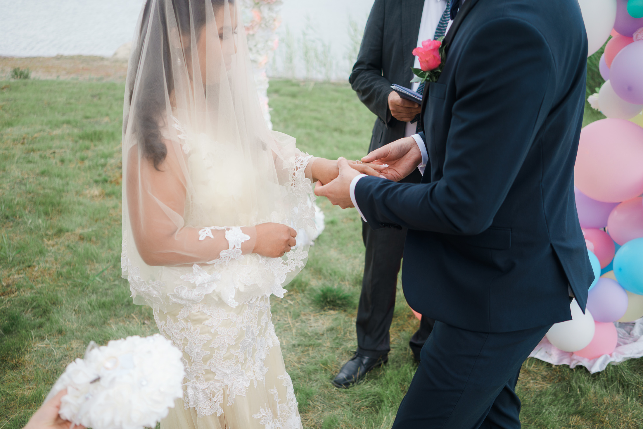 Dokumentaarinen hääkuvaus Långvik, kirkkonummi, Helsinki