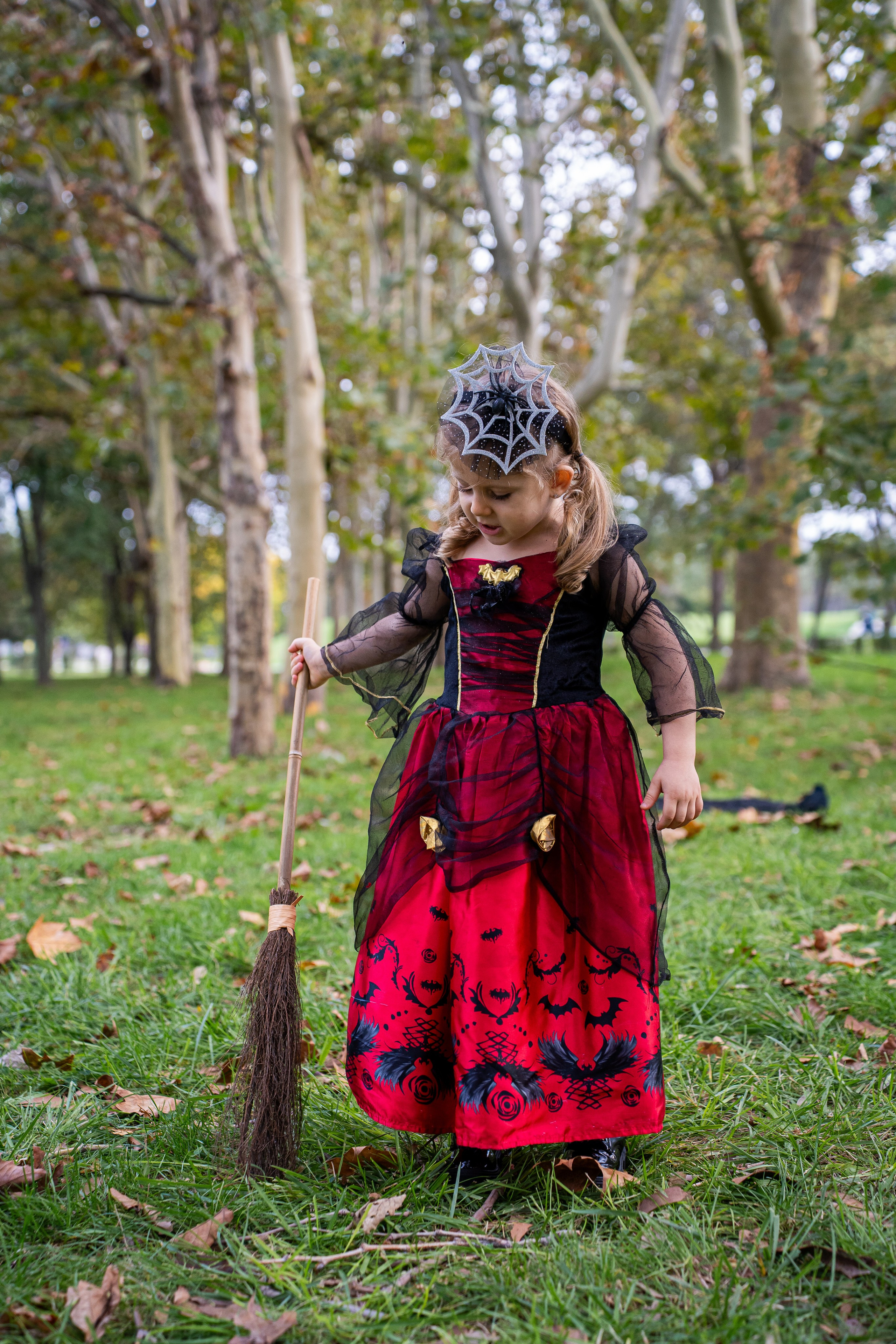 Anelise & Eleni Haloween Party. Adelinne