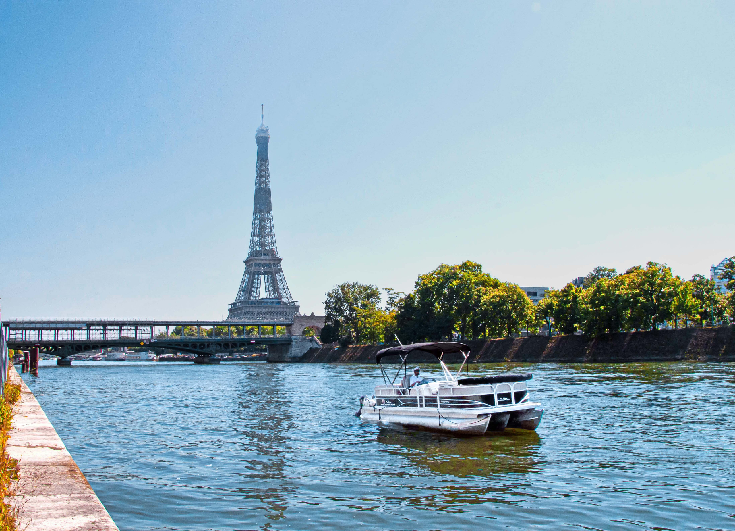 Suprise Proposal on a boat in Paris