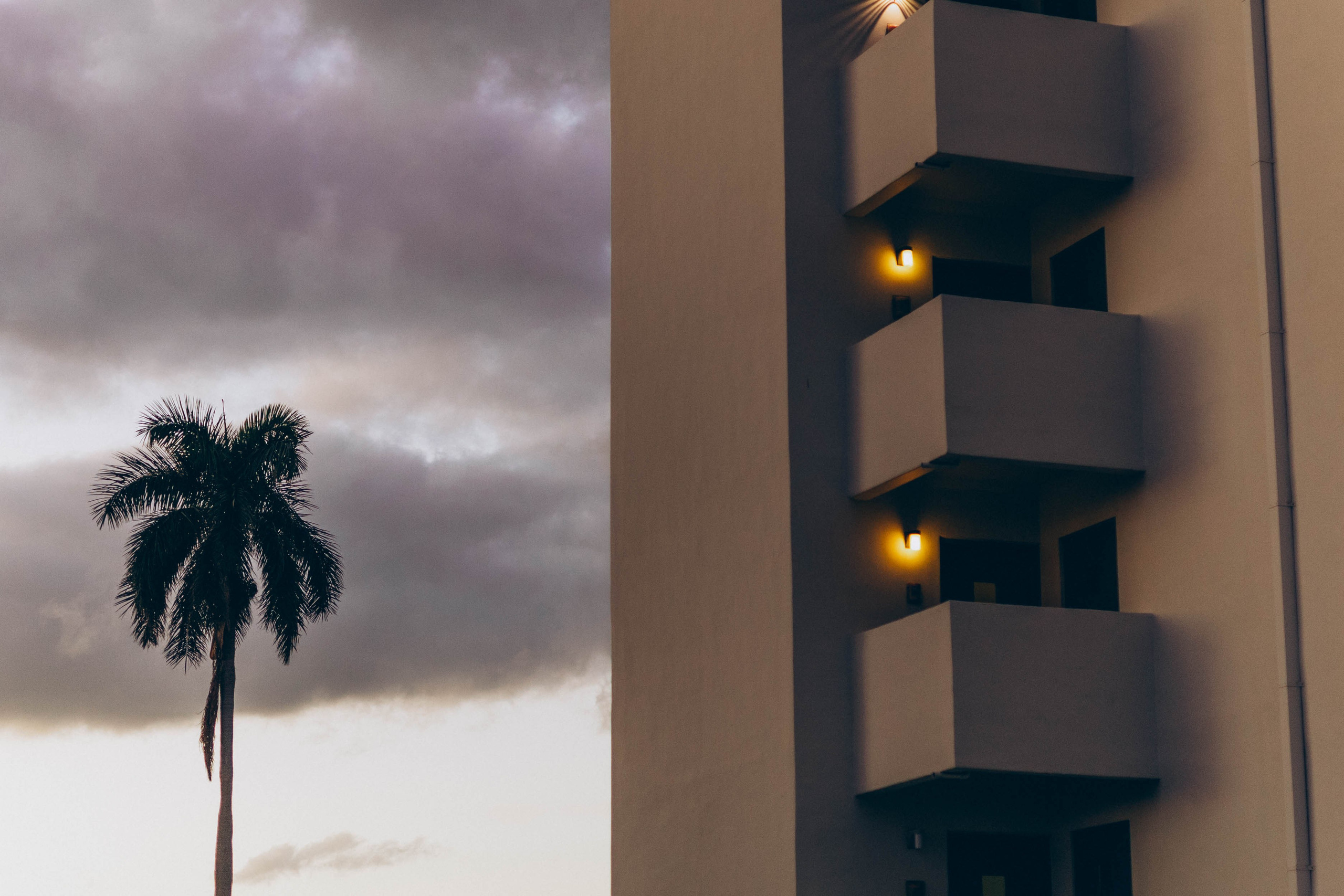 STREET. TETIANA UDOVYCHENKO PORTRAIT PHOTOGRAPHER