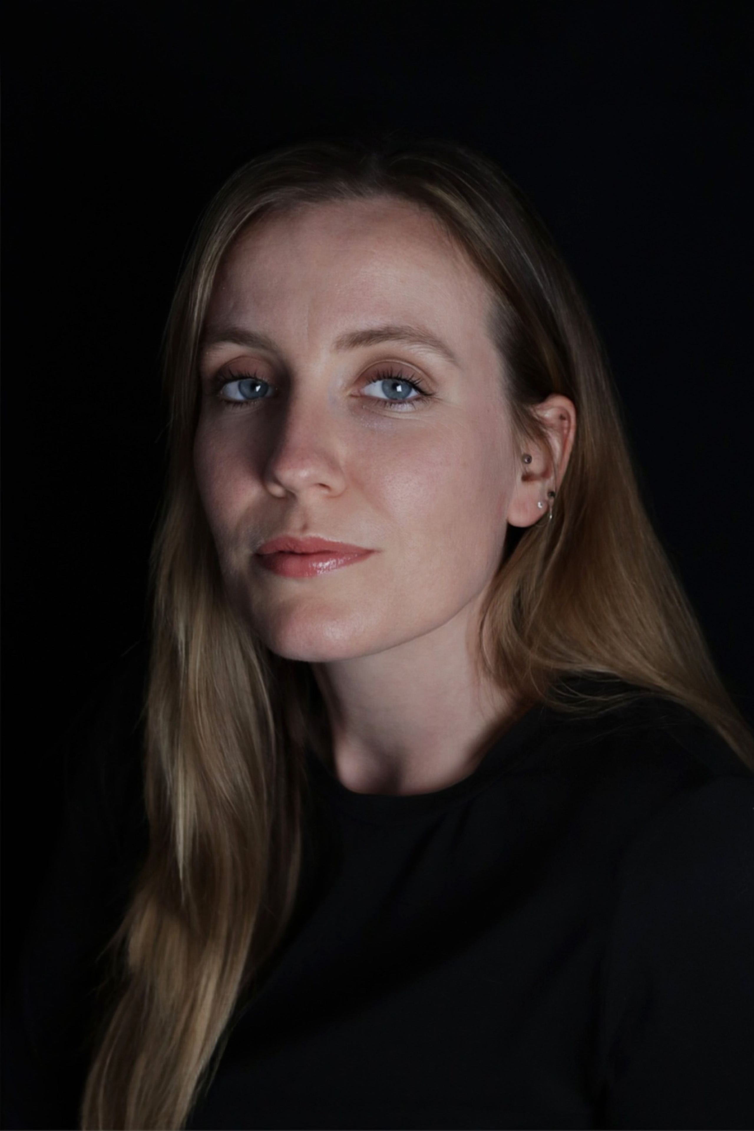 Женский портрет. Фотограф Таня Уорд Бидефорд Пермь Эксетер Плимут Лондон