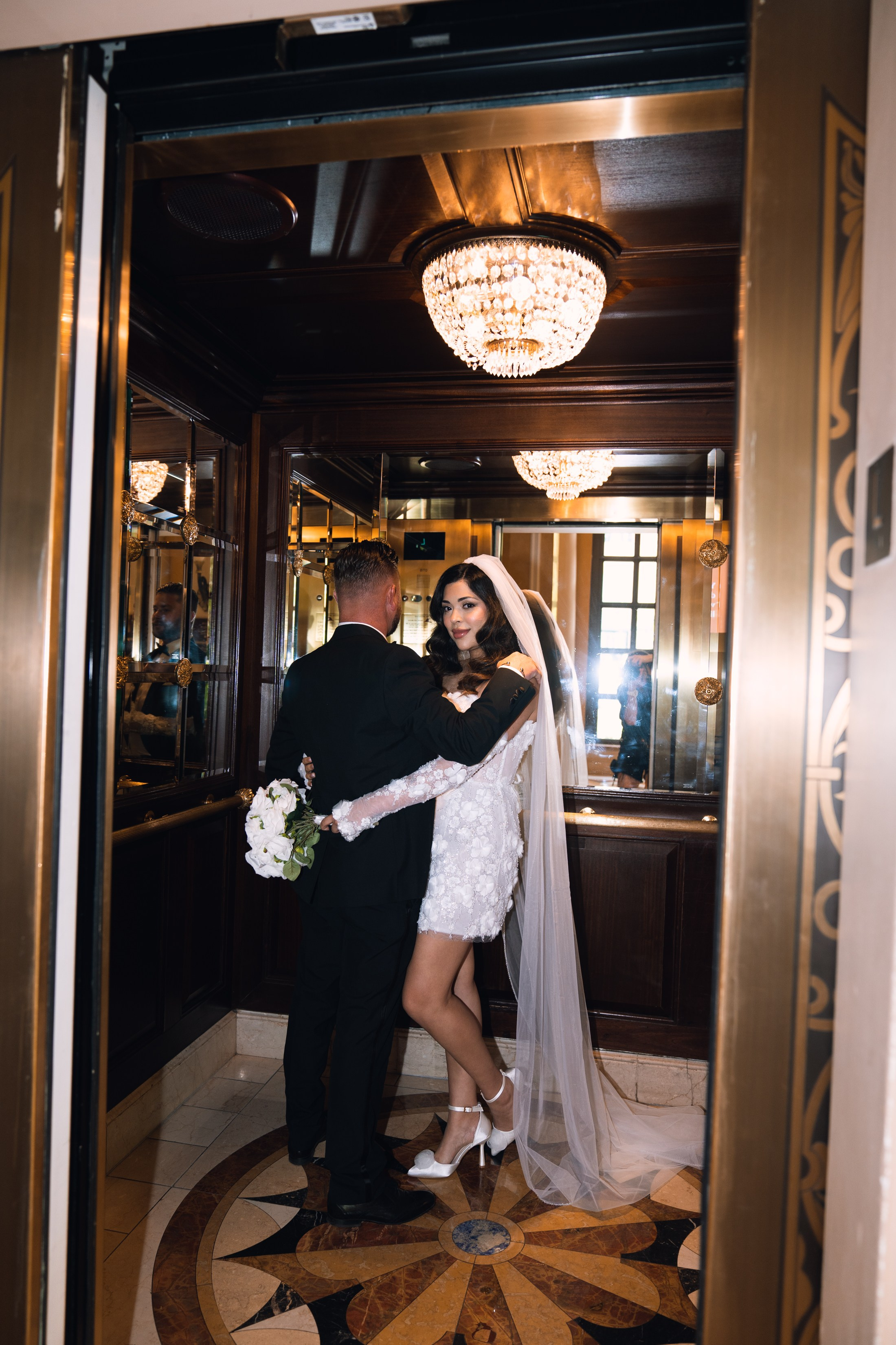 Sara&John. Wedding & elopement photographer Viktoriya Kravtsov. Las Vegas