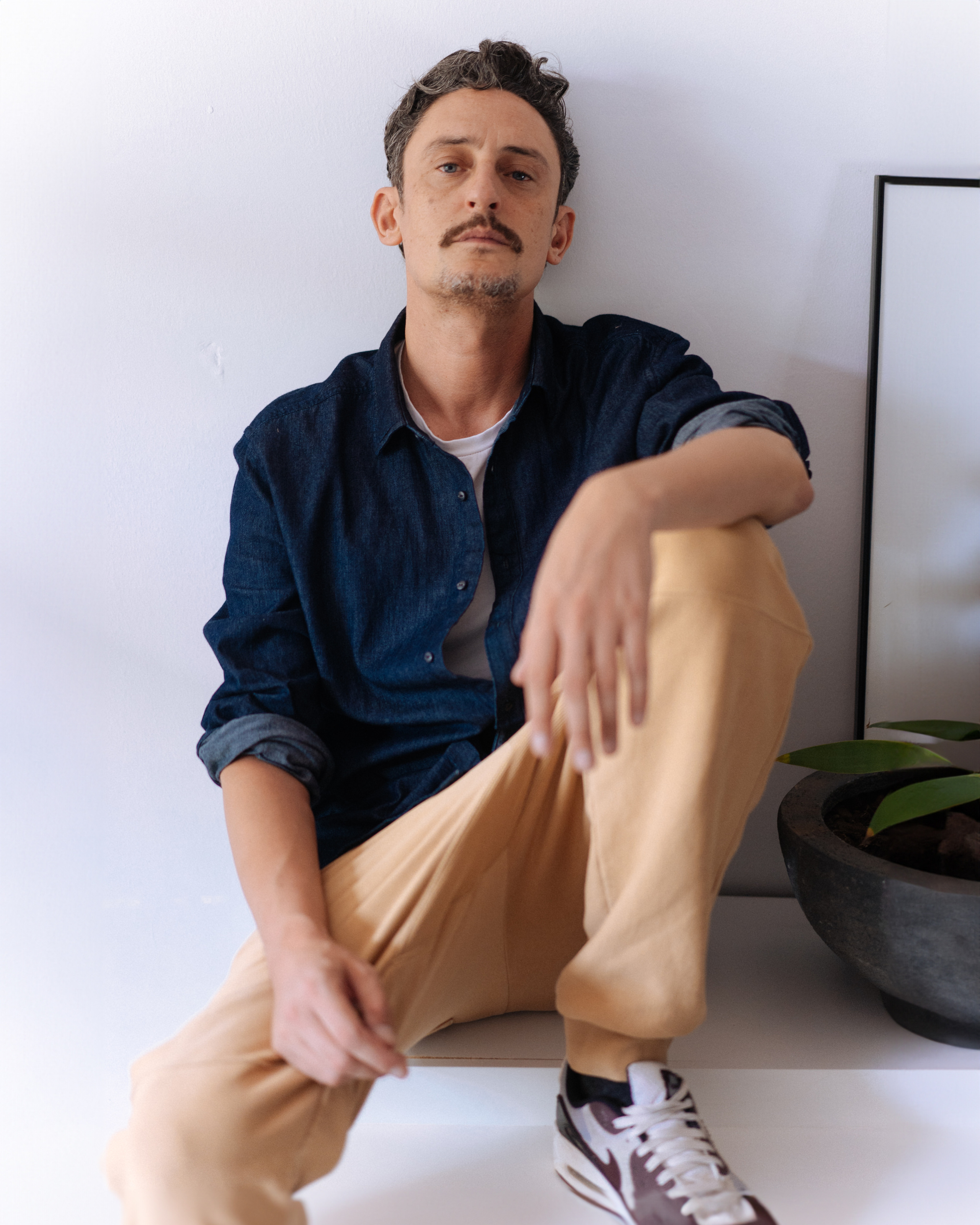 Edward, actor. Портретный фотограф в Москве — личные и бизнес-задачи | Денис Карелов