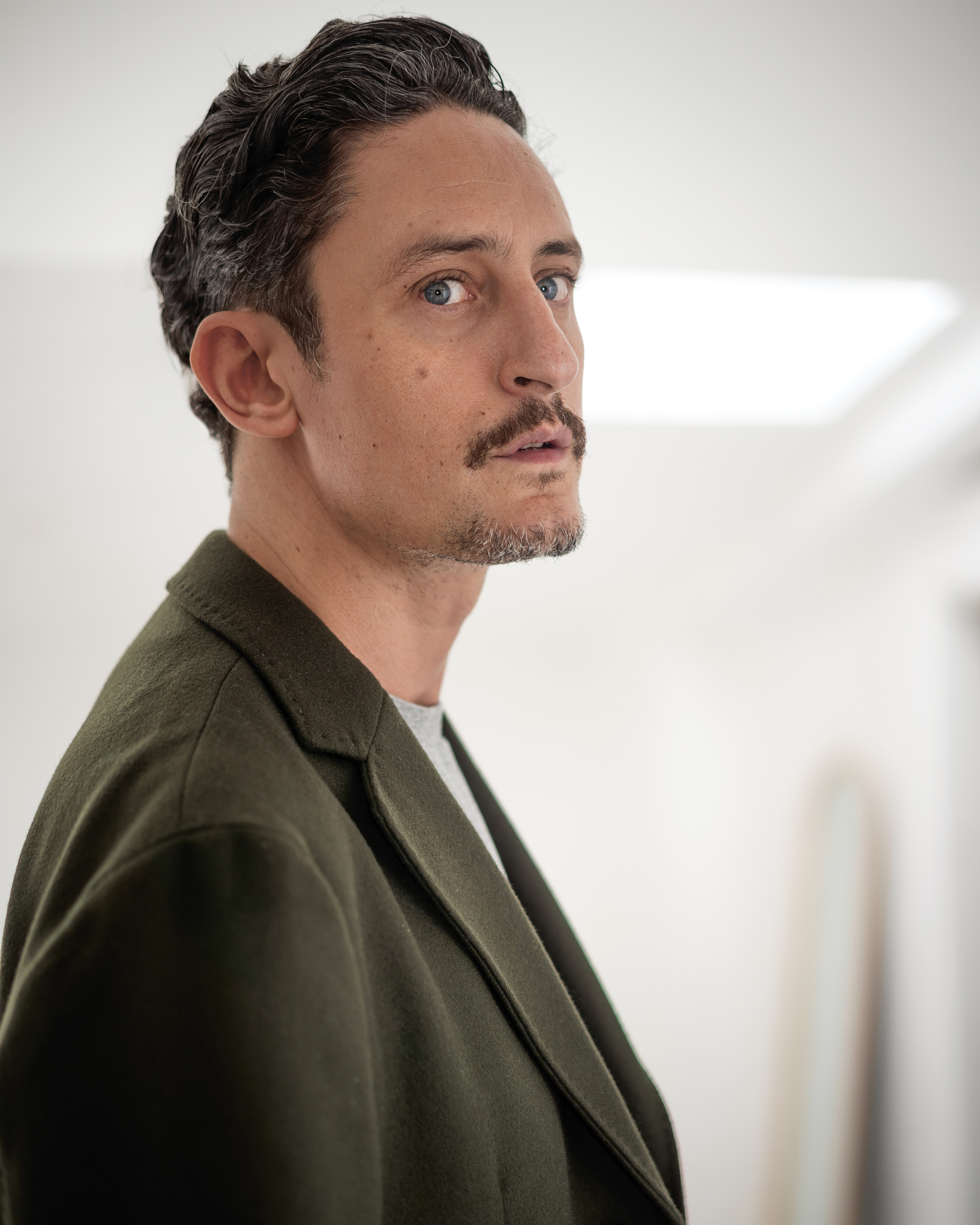 Edward, actor. Портретный фотограф в Москве — личные и бизнес-задачи | Денис Карелов