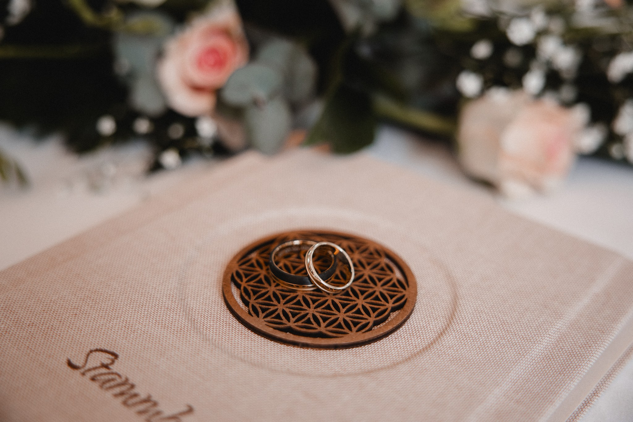 PEGGY & DENNIS | FLETCHER WALDHOTEL NORDRHEIN-WESTFALEN. Photographer in Bochum Dolia Halyna