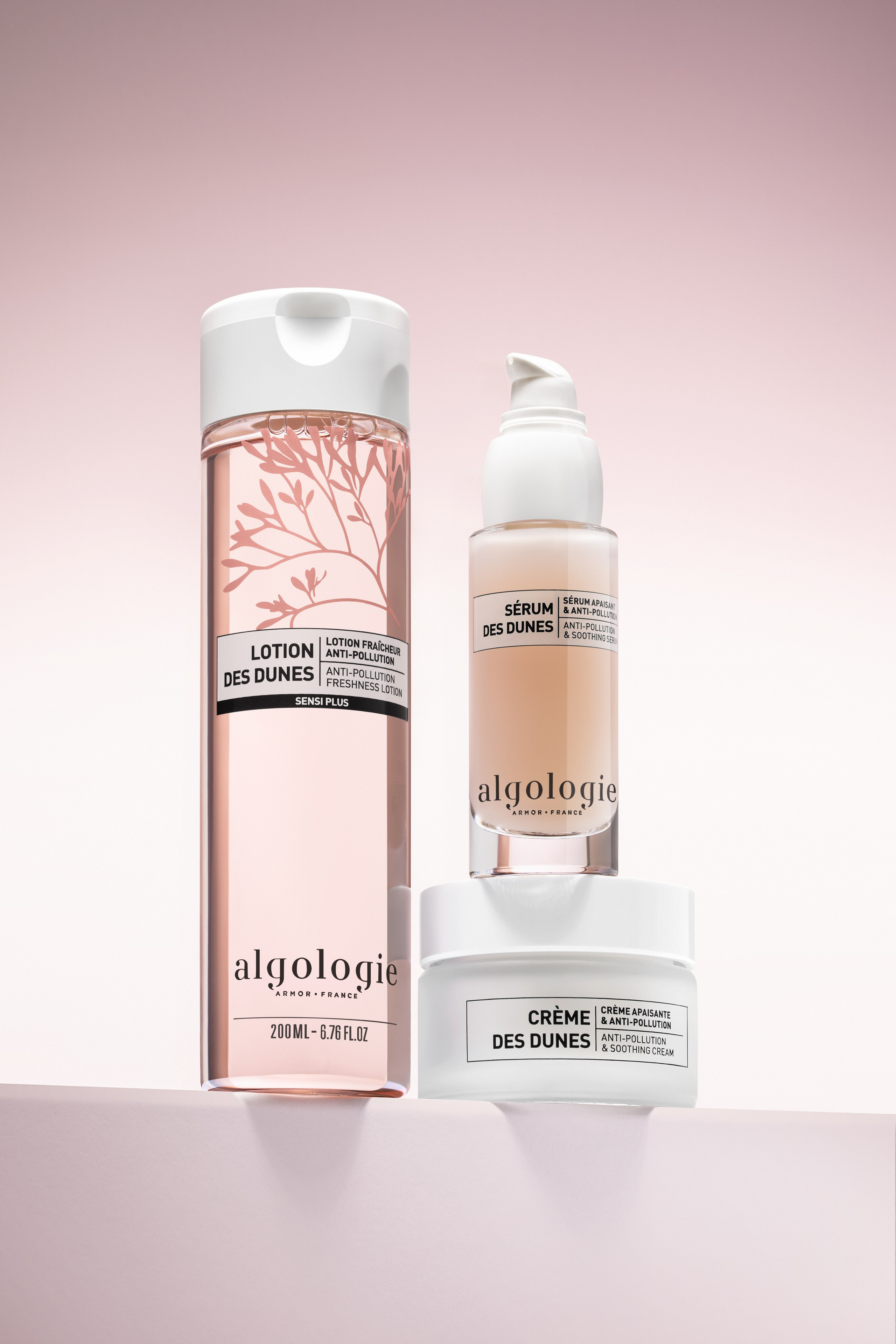 Cosmetics retouching - smooth background, accurate colors, dust and blemish removal