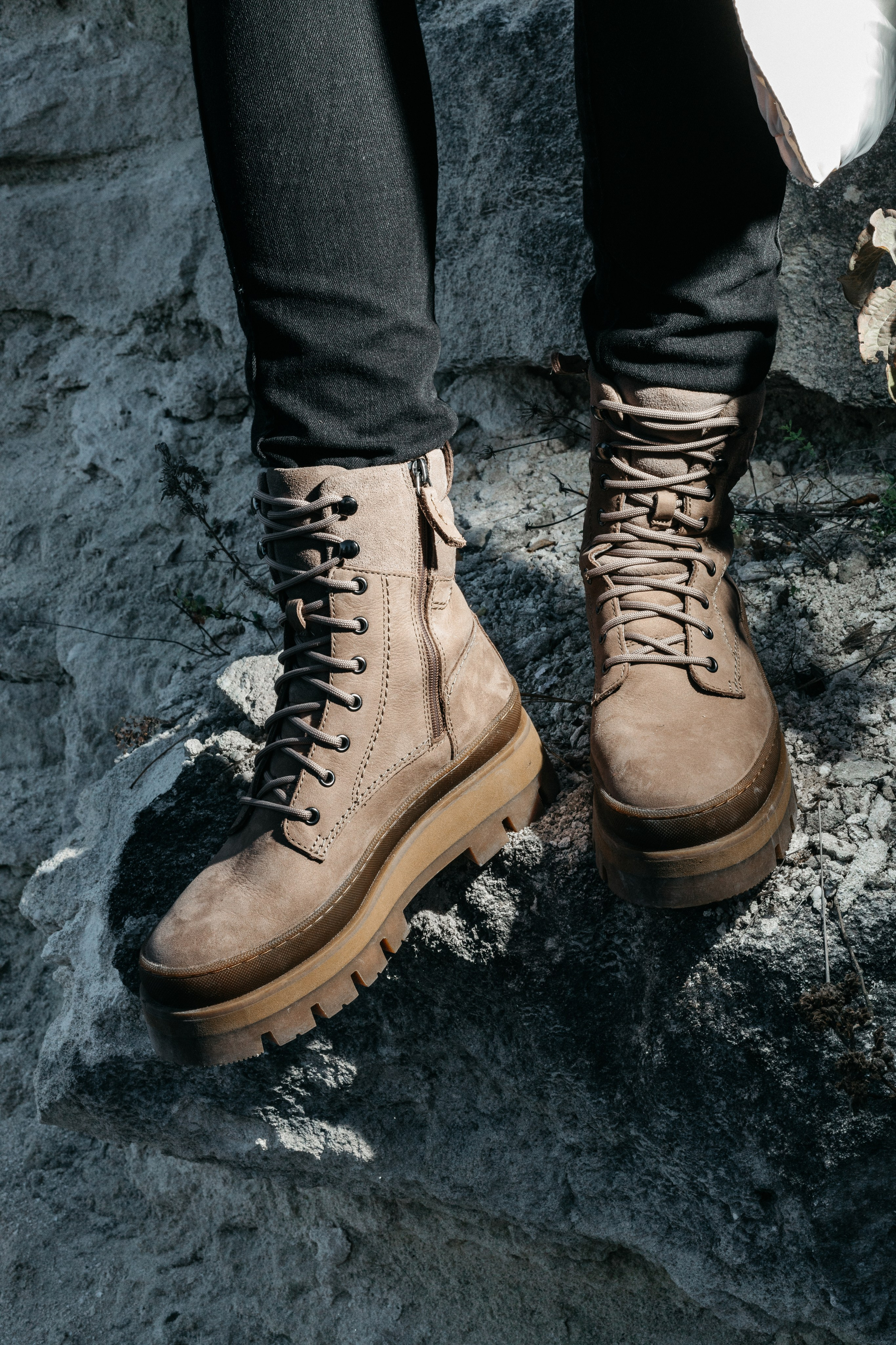 Origin. Captured by Hallovud