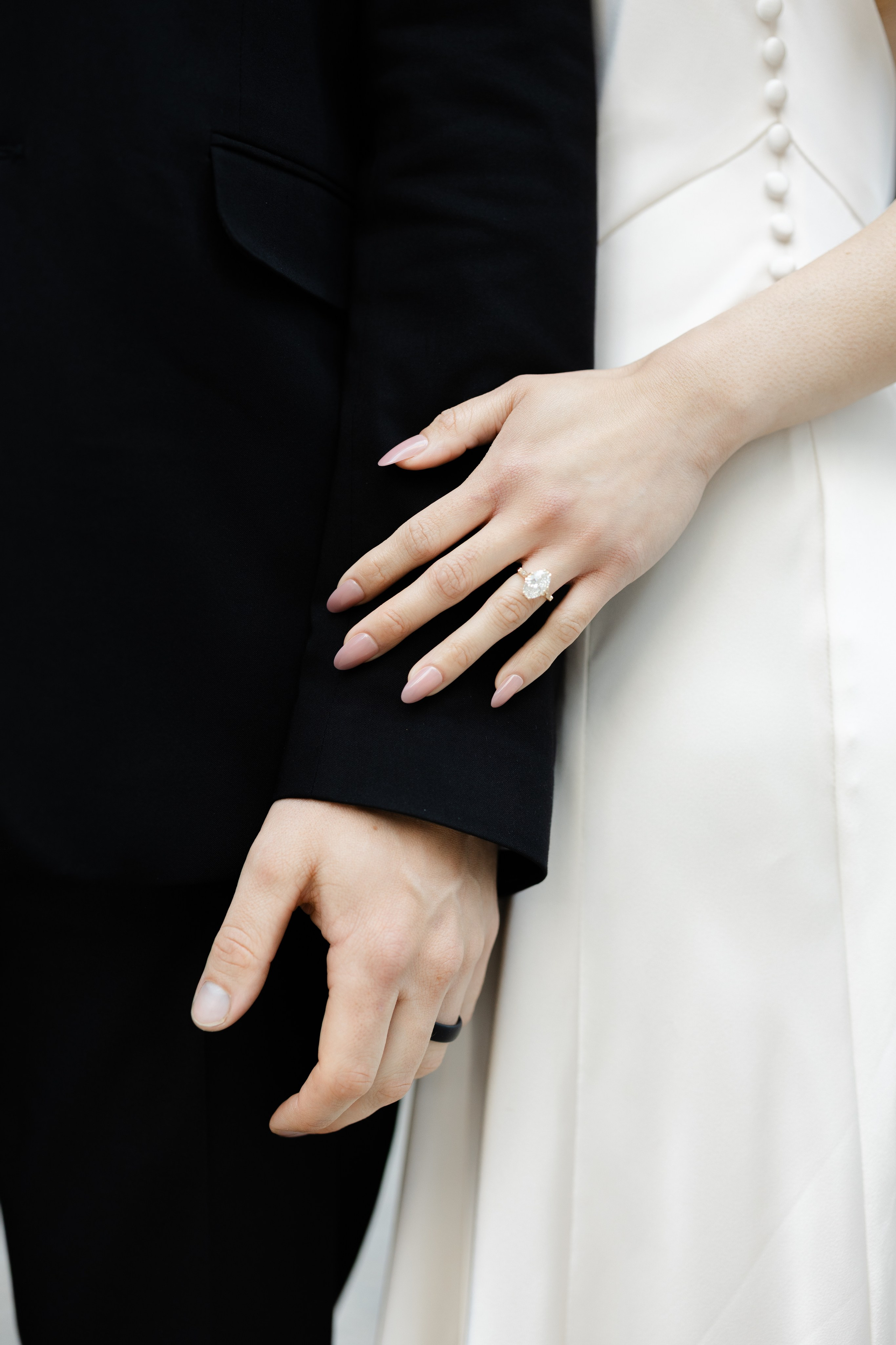 Engagement Session — Downtown Toronto. Anna Leb Photo