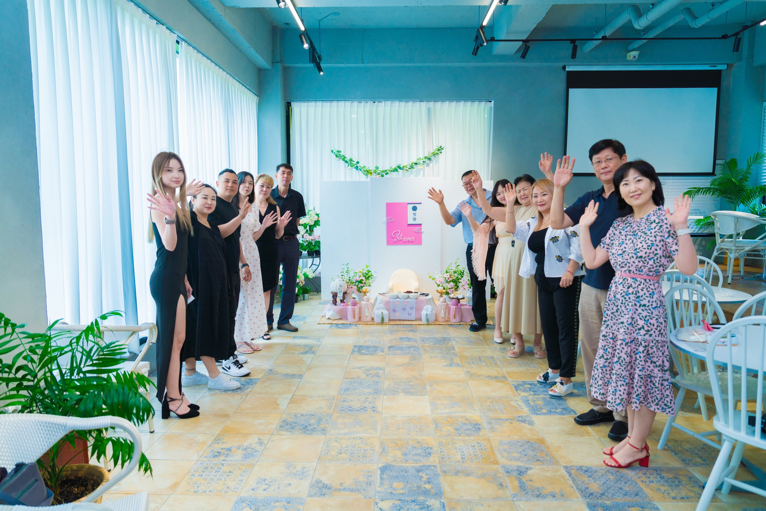 Утренний столик Юны из Кенджу. Студия декора «Нарния»