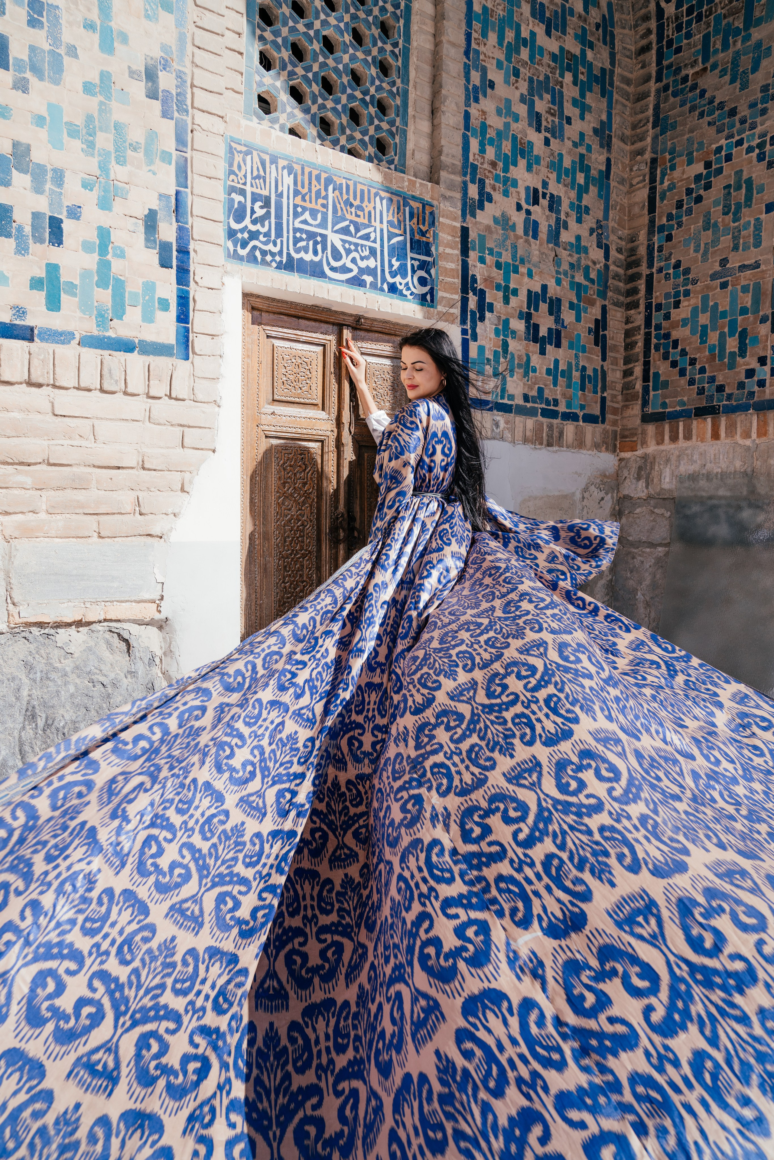 Национальные платья для фотосессий в Ташкенте. Фотограф в Узбекистане и Самарканде Джасур Марупов