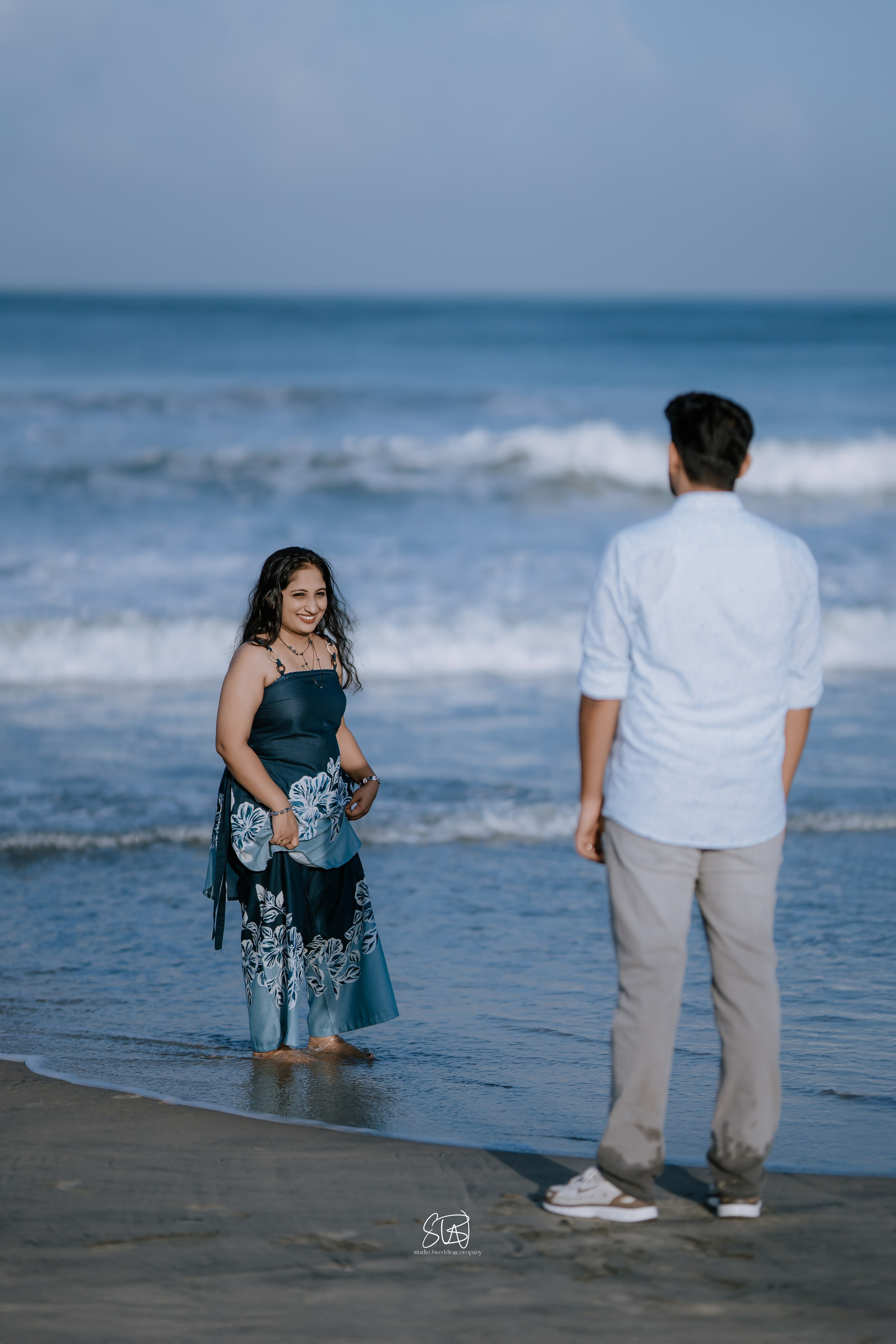 BEACH PREWEDDING. STUDIO3WEDDINGCOMPANY
