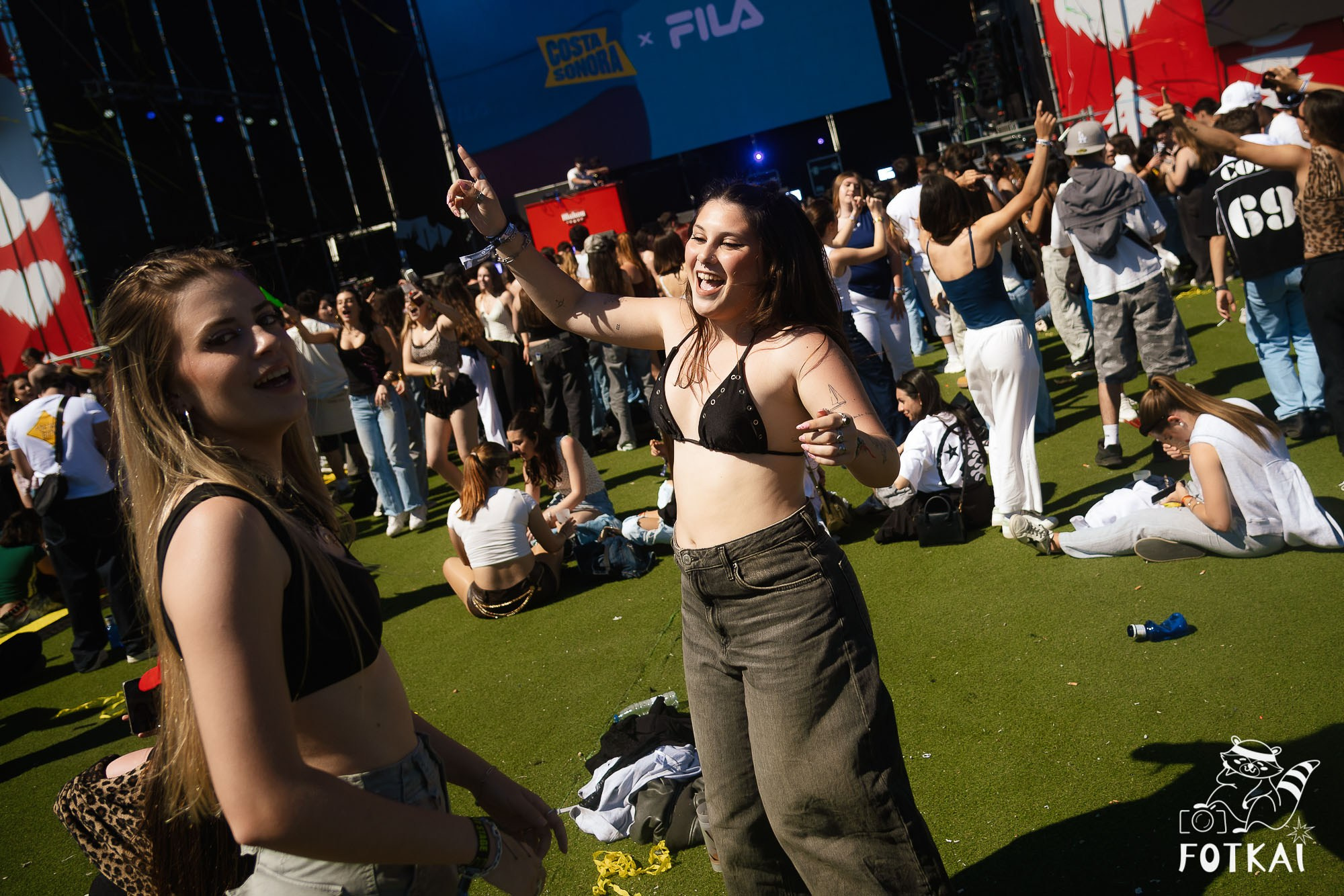 Fotos Costa Sonora 2026 Alicante Día 2 — busca tu foto y encuentra amigos del festival | FOTKAI