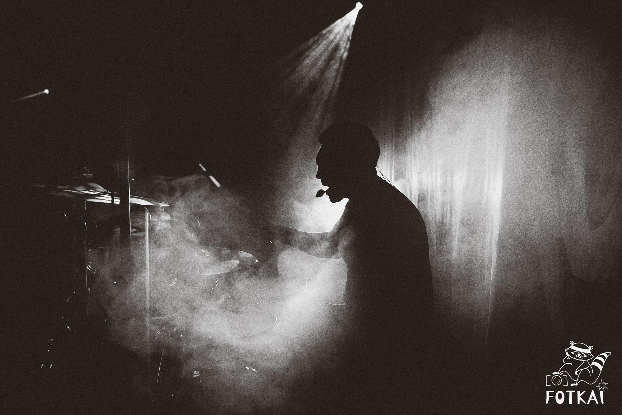 DENISDENIS — reportaje fotográfico del concierto en la Sala Marearock (Alicante) | FOTKAI