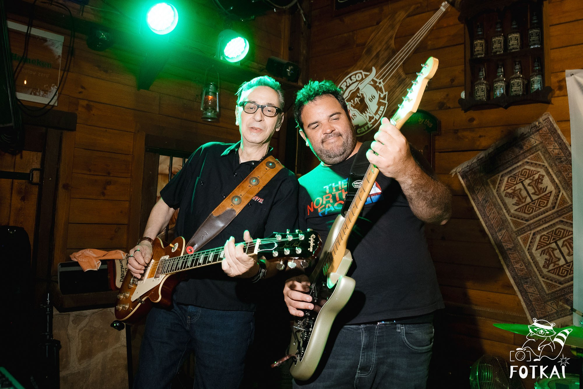 Dirty Picks — Concert Photos at El Paso Bar, Torrevieja, 2026 | FOTKAI