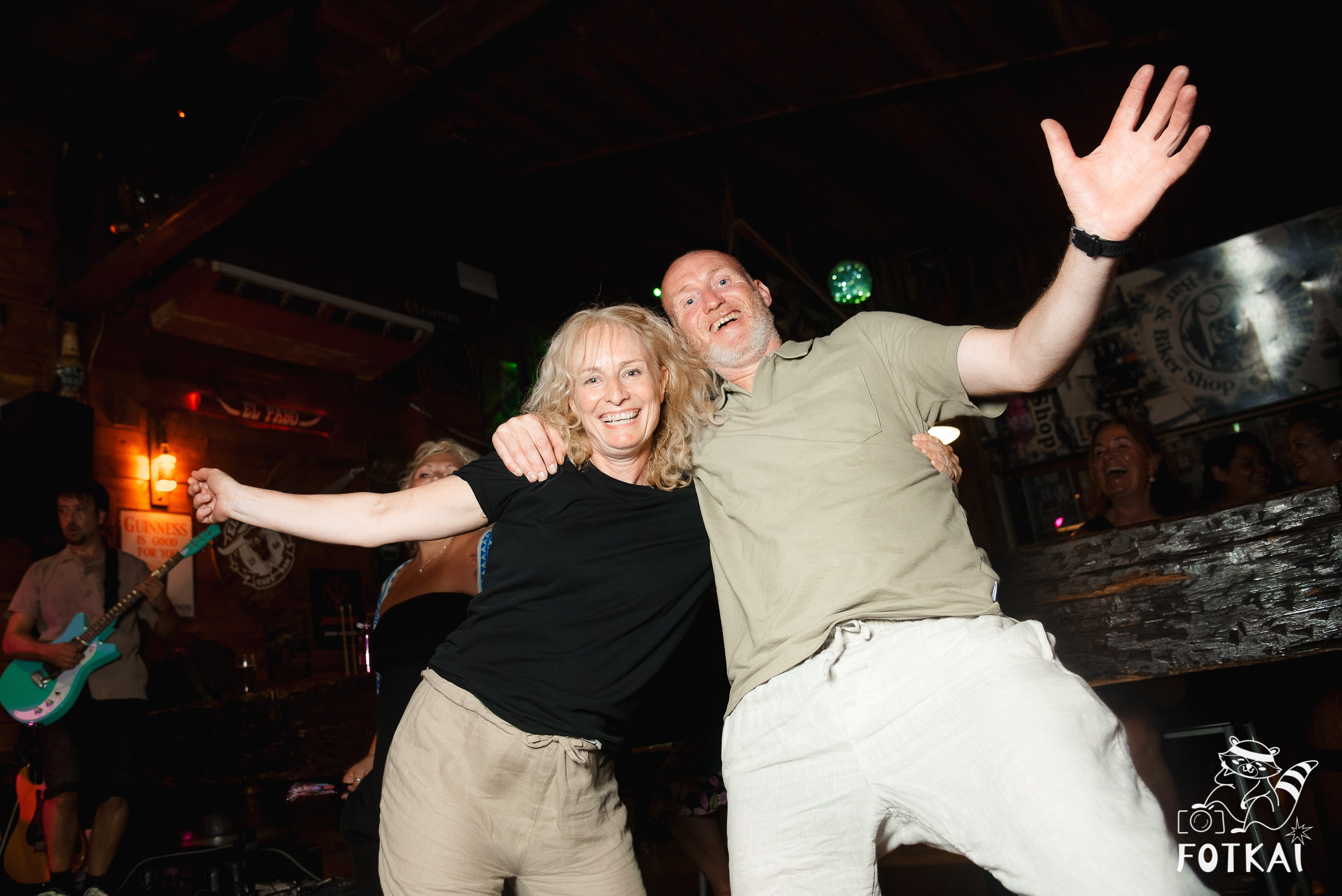 Reportaje fotográfico de FOTKAI | Get Back en El Paso Bar | Torrevieja, España, 12 de julio de 2025