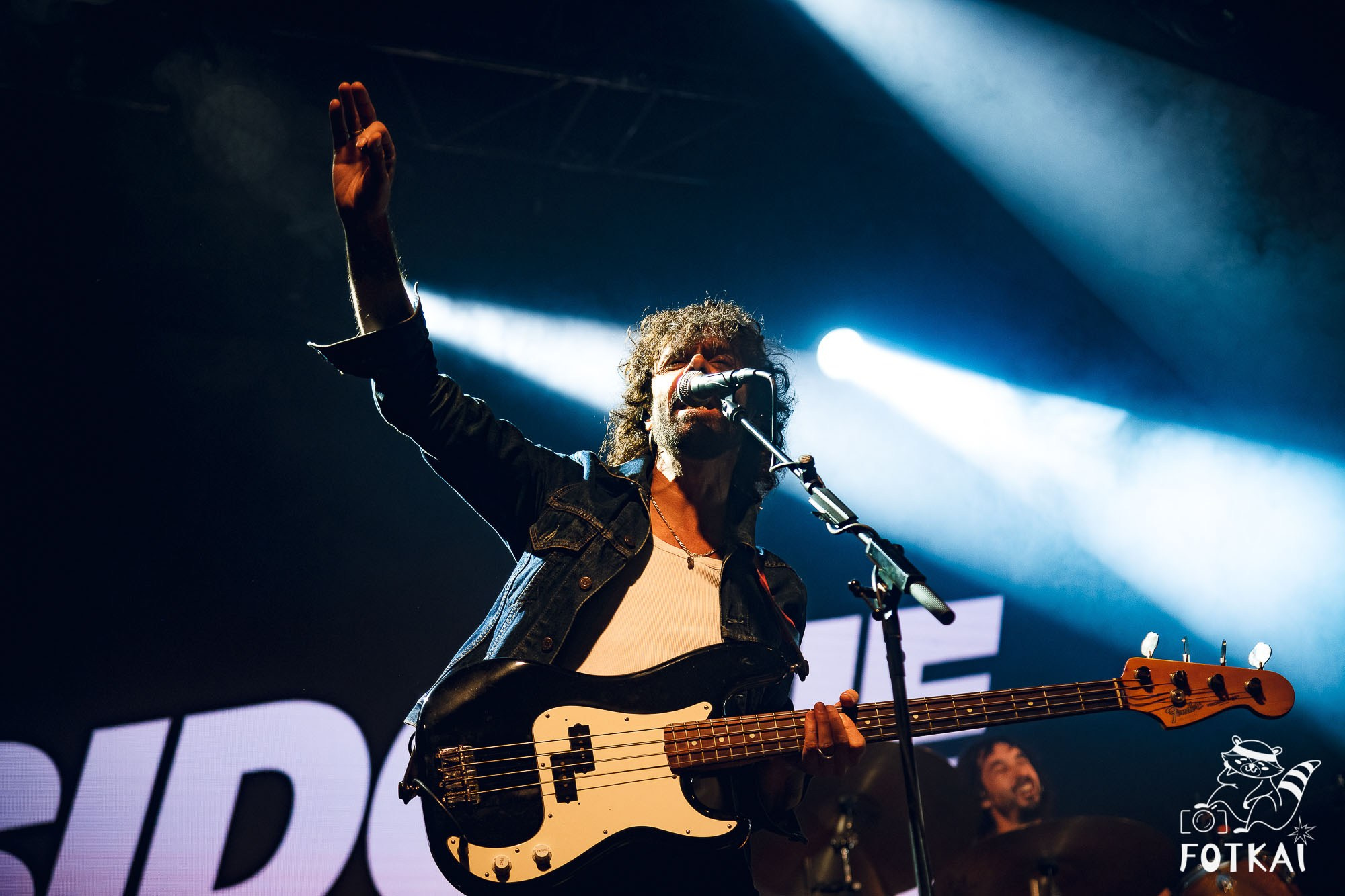 Sidonie en Torrevieja 2025 – Fotos del concierto y reportaje completo | FOTKAI