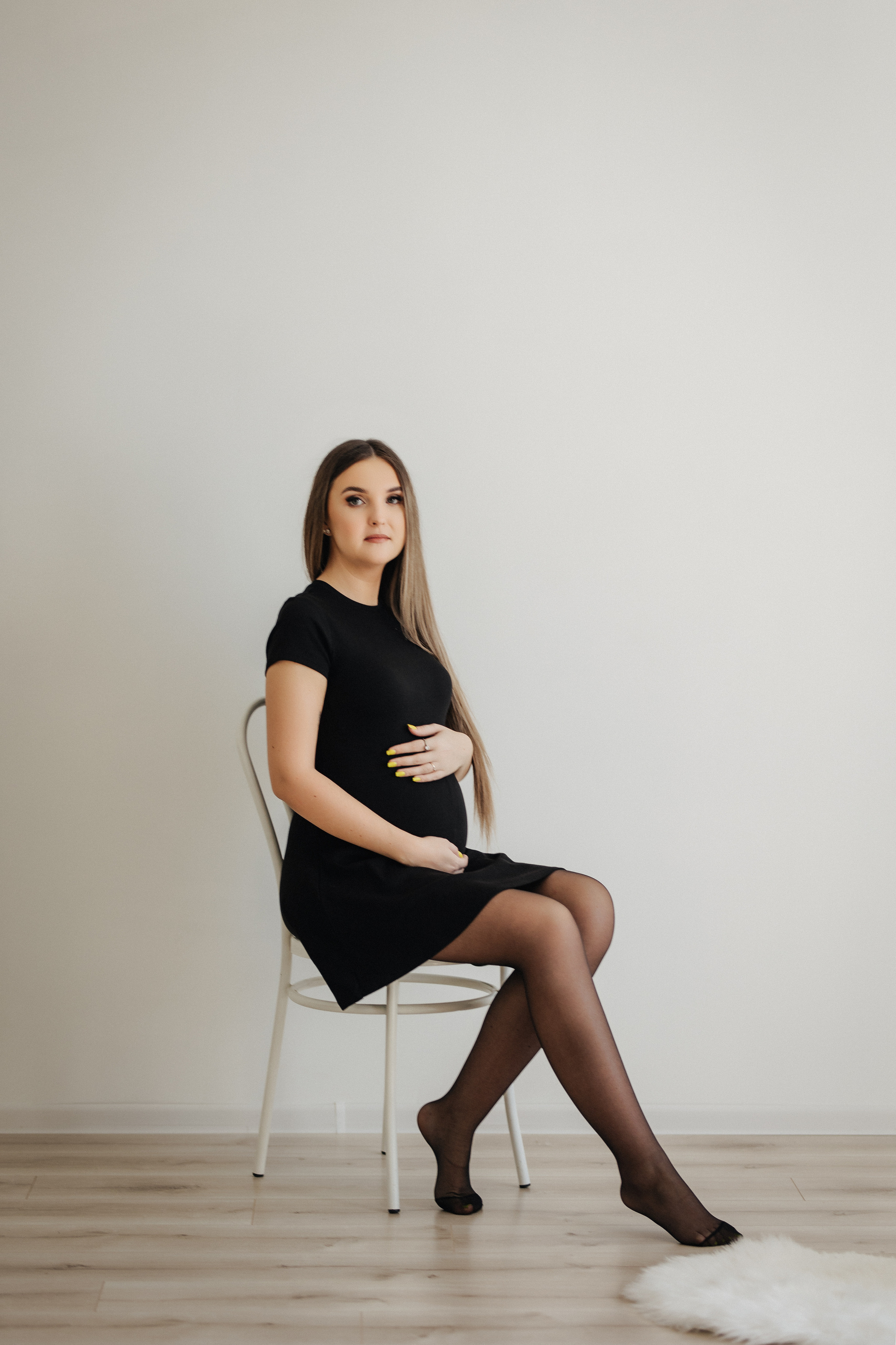 Laukimo (nėščiosios) fotosesija Marijampolėje, fotostudijoje