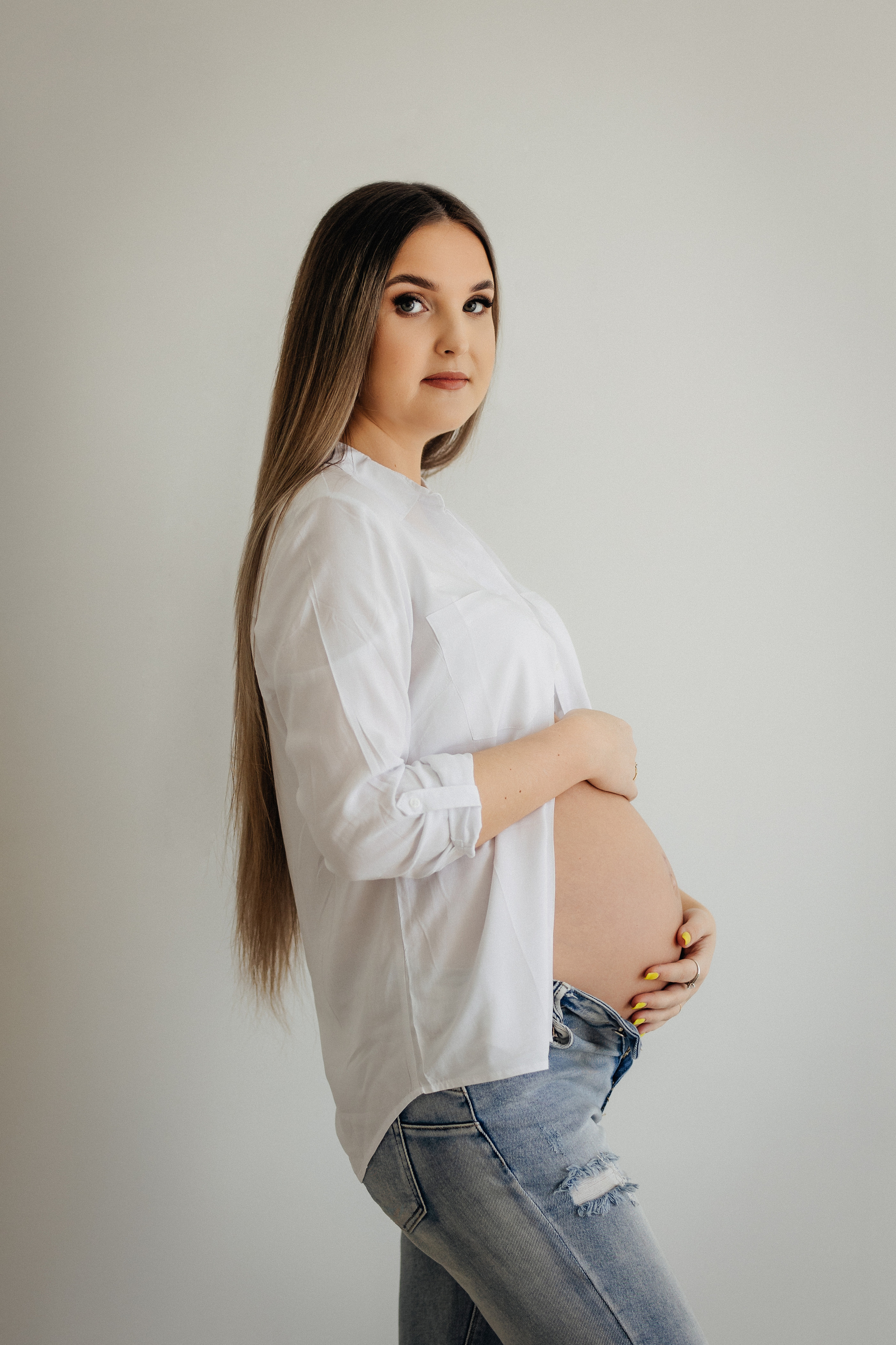 Laukimo (nėščiosios) fotosesija Marijampolėje, fotostudijoje