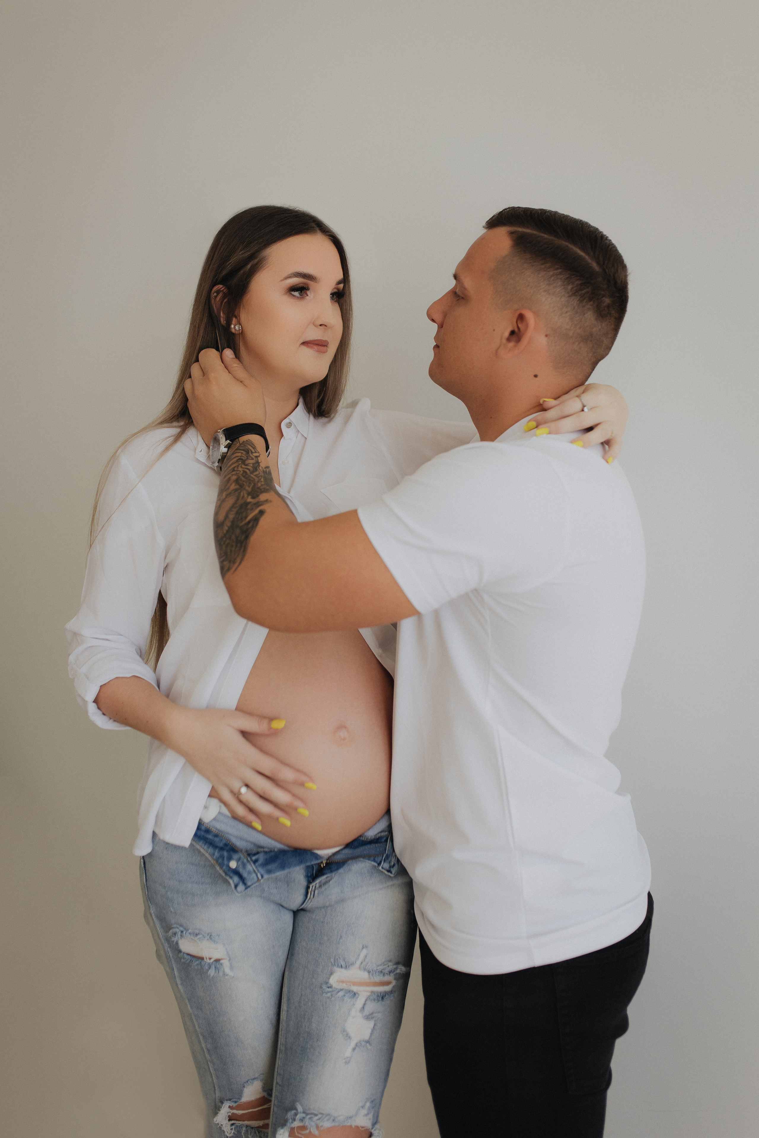 Laukimo (nėščiosios) fotosesija Marijampolėje, fotostudijoje