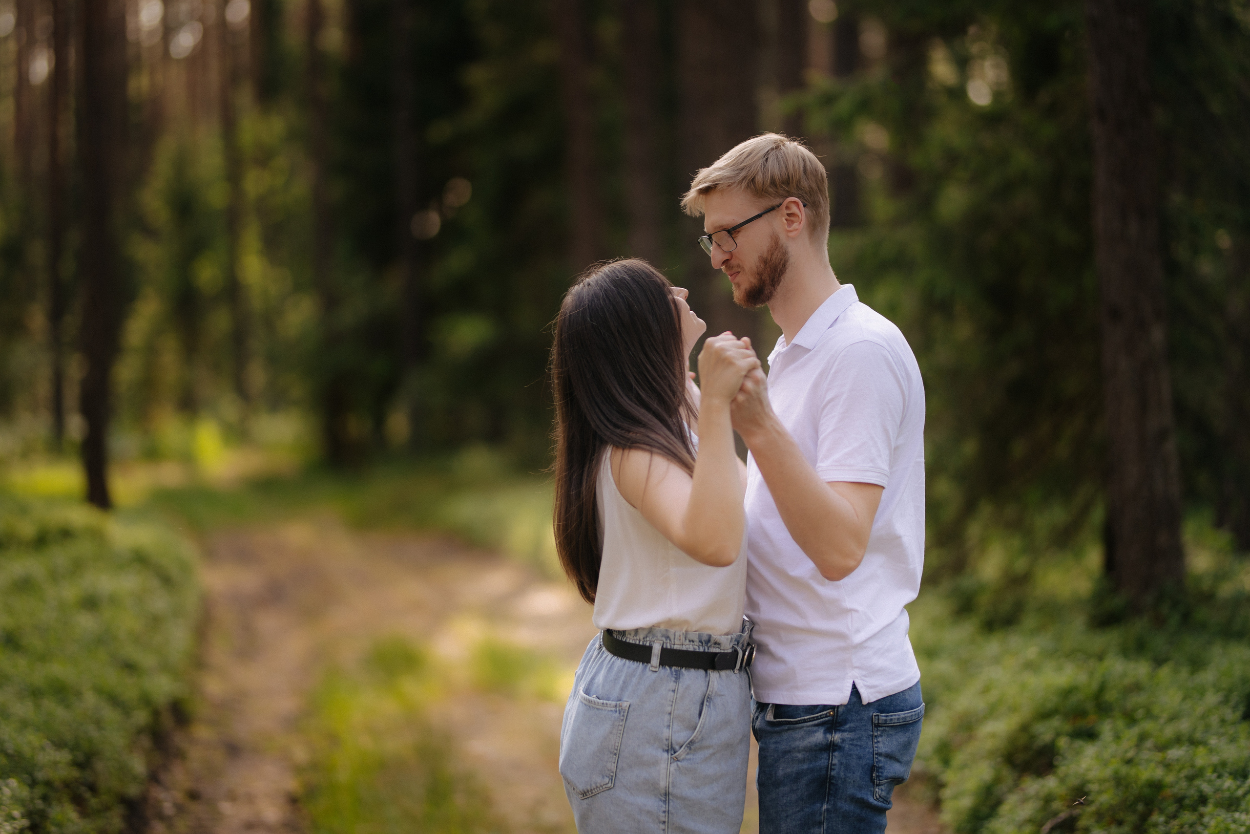 Priešvestuvinė fotosesija Kazlų Rūdos miškuose