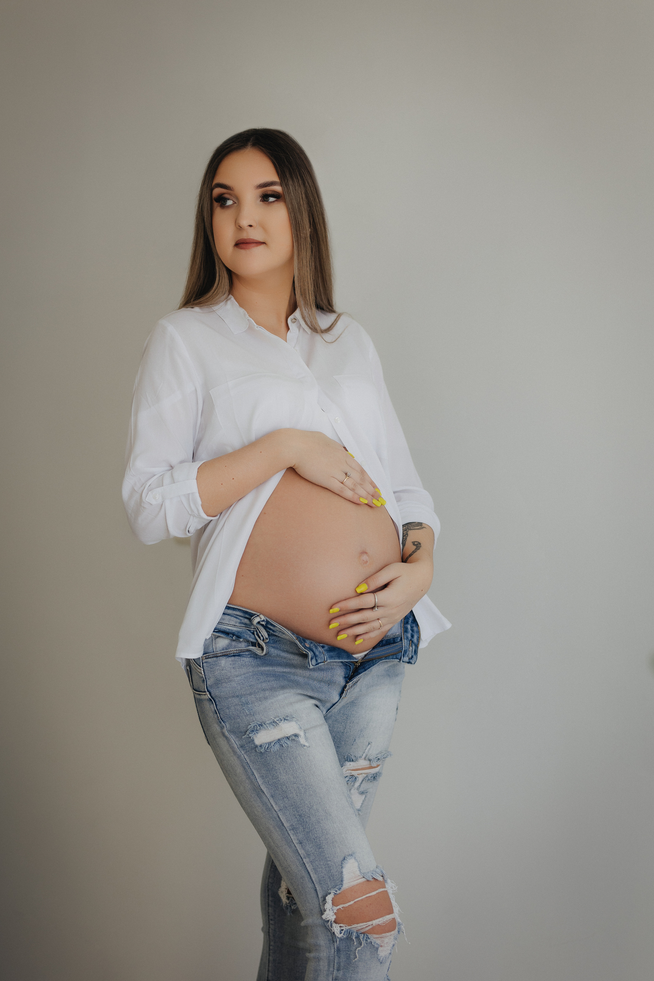 Laukimo (nėščiosios) fotosesija Marijampolėje, fotostudijoje