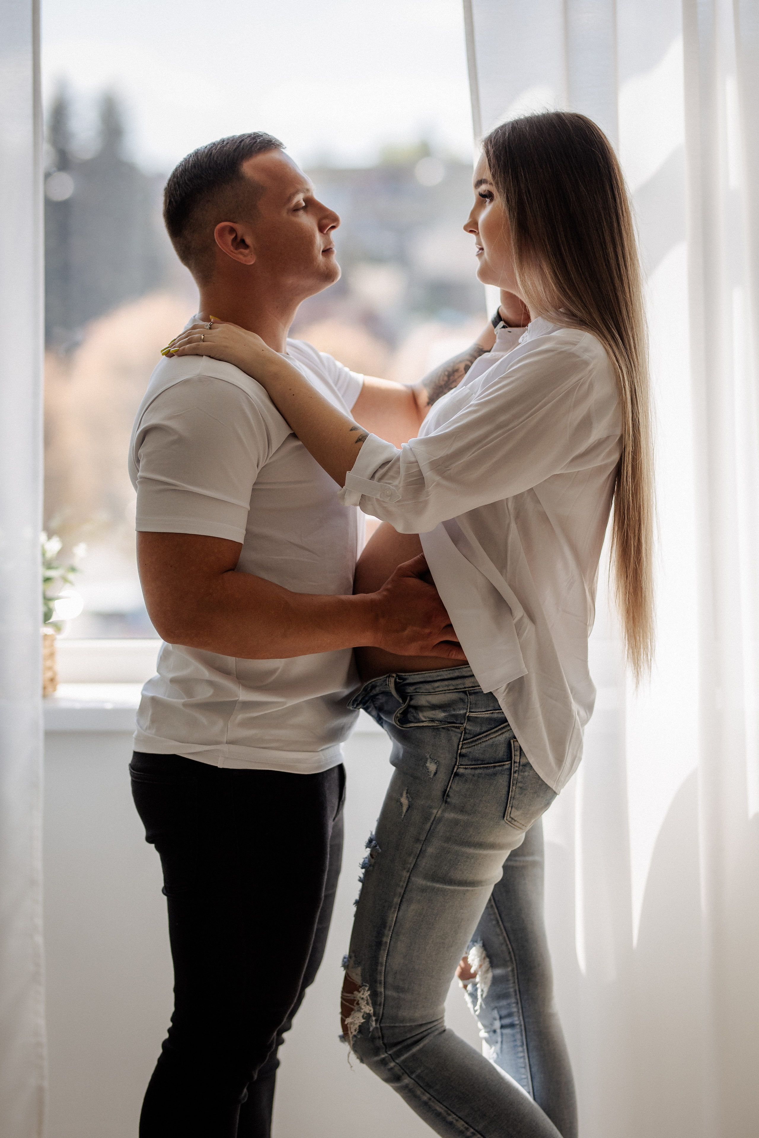 Laukimo (nėščiosios) fotosesija Marijampolėje, fotostudijoje