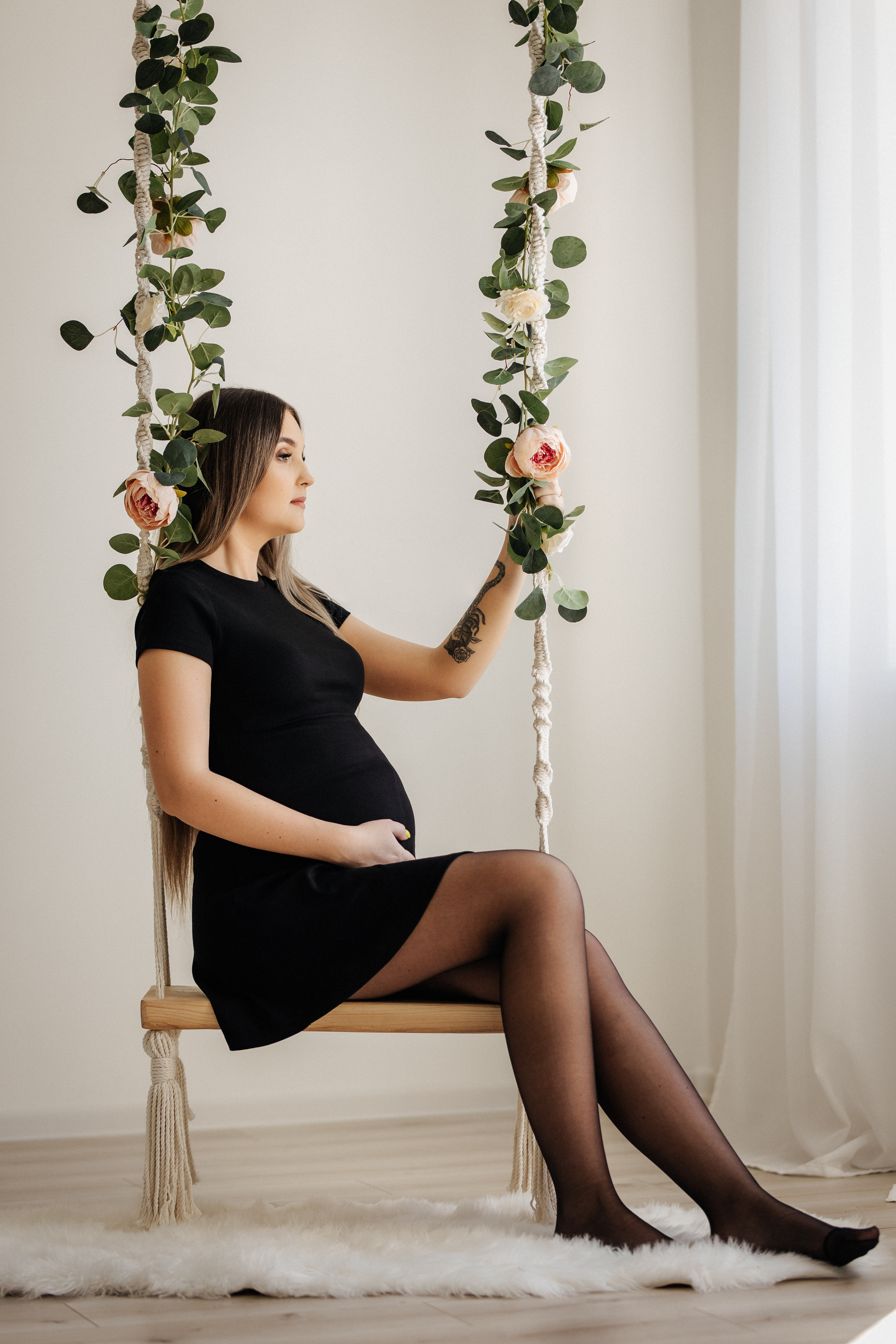 Laukimo (nėščiosios) fotosesija Marijampolėje, fotostudijoje