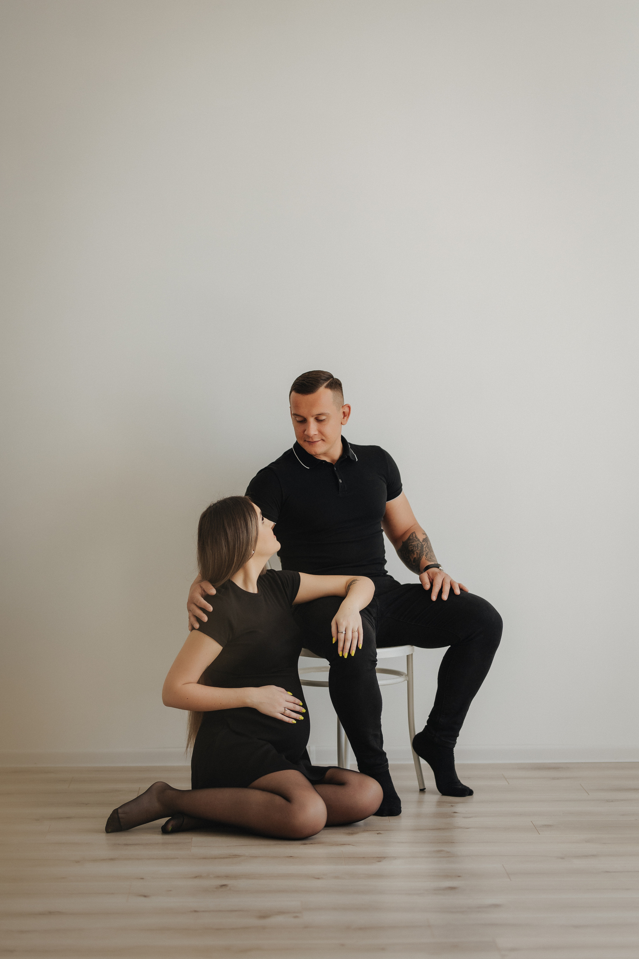 Laukimo (nėščiosios) fotosesija Marijampolėje, fotostudijoje