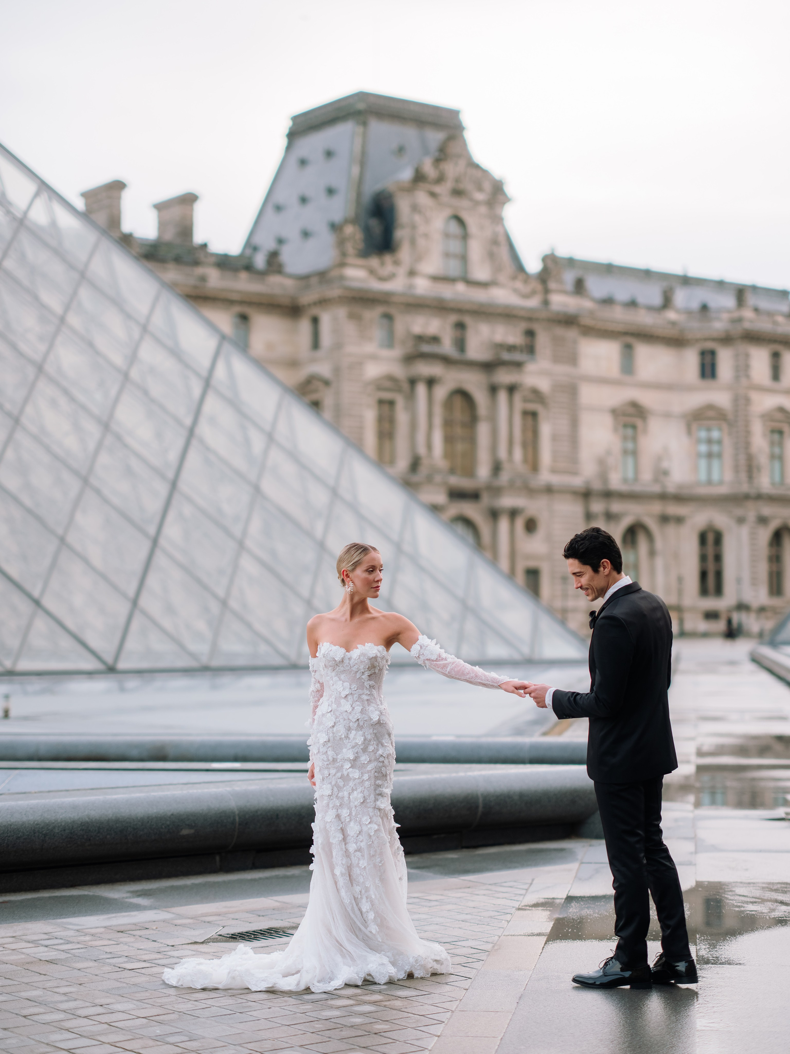 Paris Elopement Photography | Romantic Wedding Photos in Paris