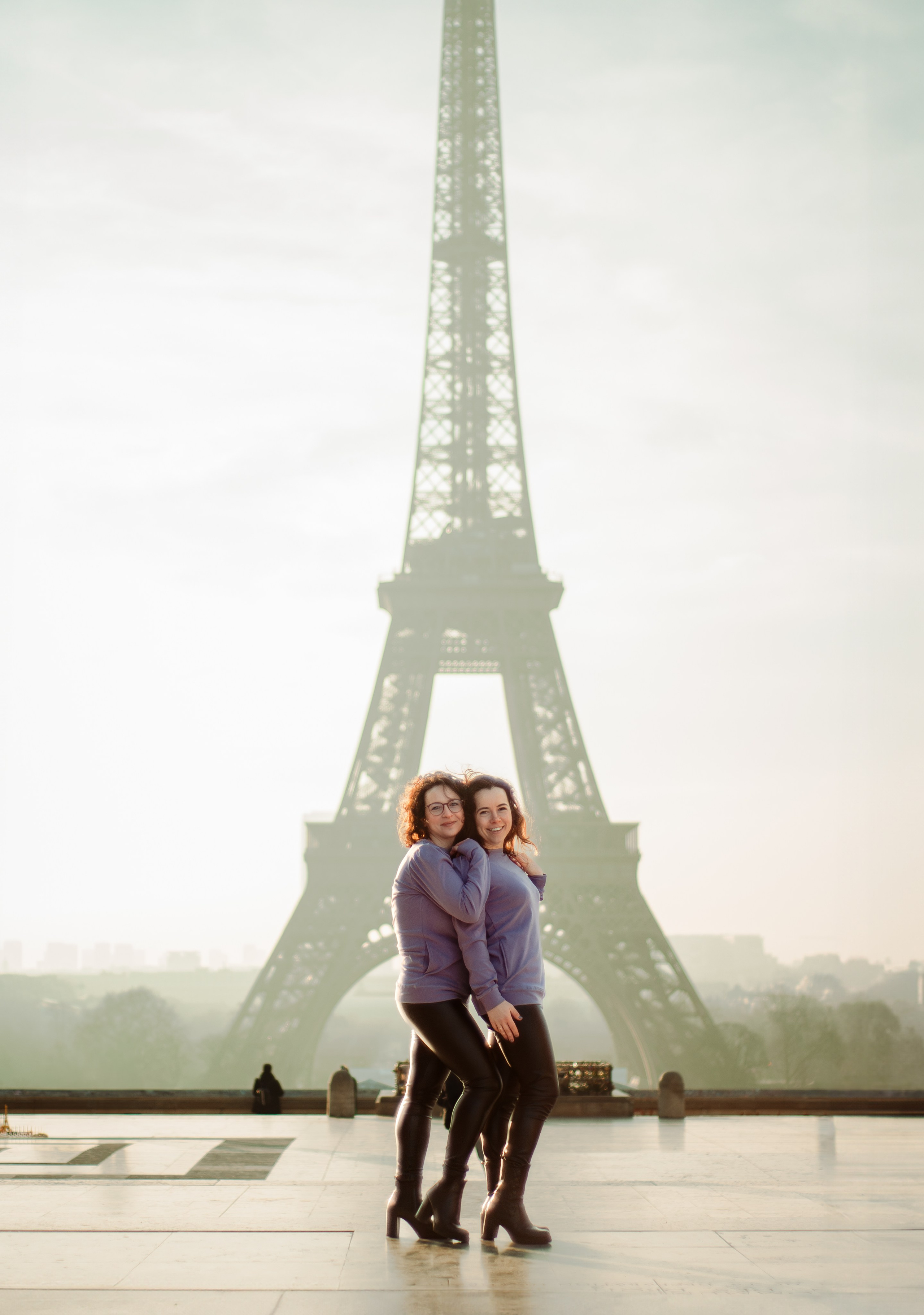 Подруги в Париже. Фотограф в Париже Полина Осипова