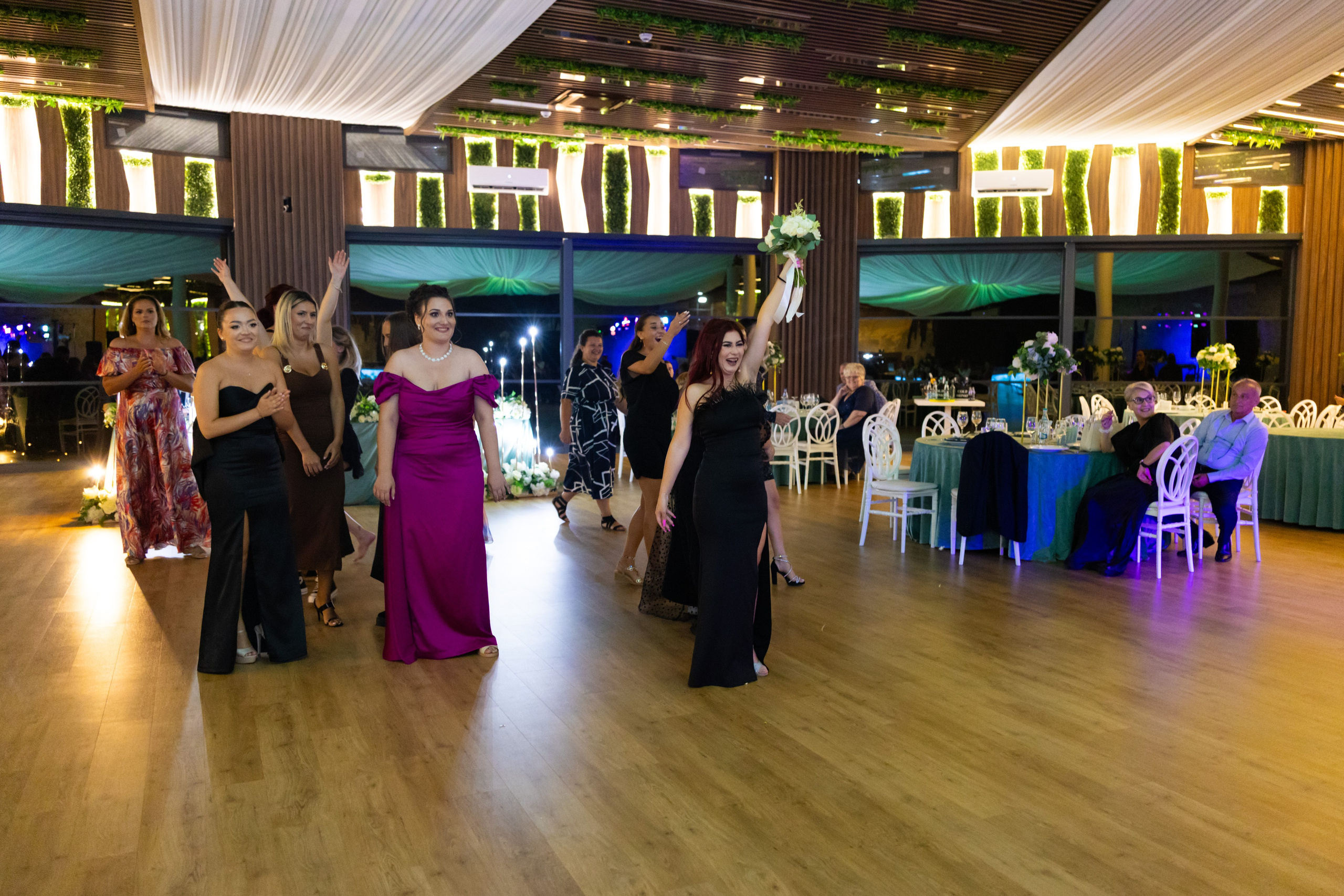 Costi & Madalina. Fotograf de nunta — Ionut Belea dar si evenimente corporate din Romania