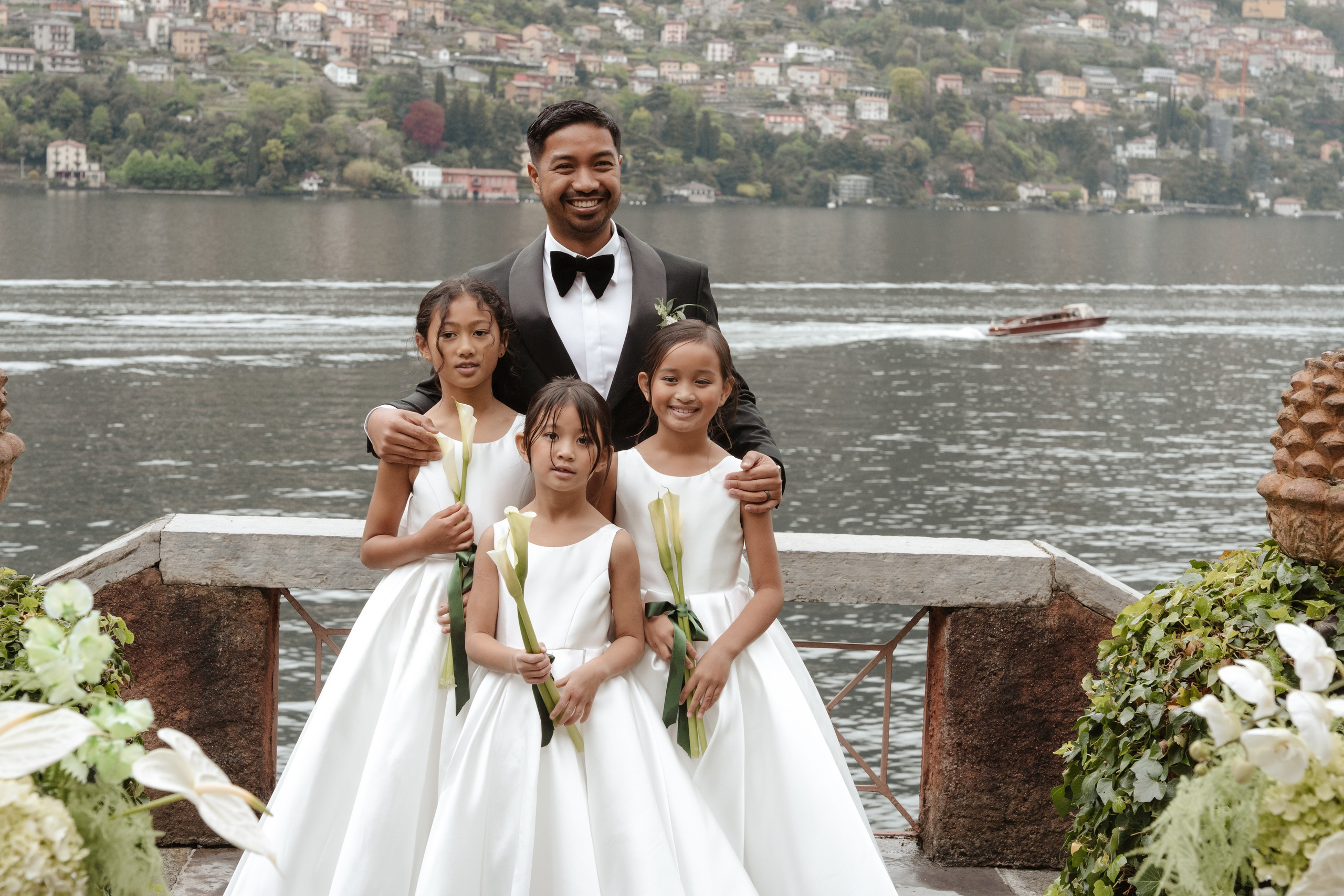 BEATRICE AND RAFAELE_LAKE COMO_Villa Regina Teodolinda. PHOTOGRAPHER IN ITALY