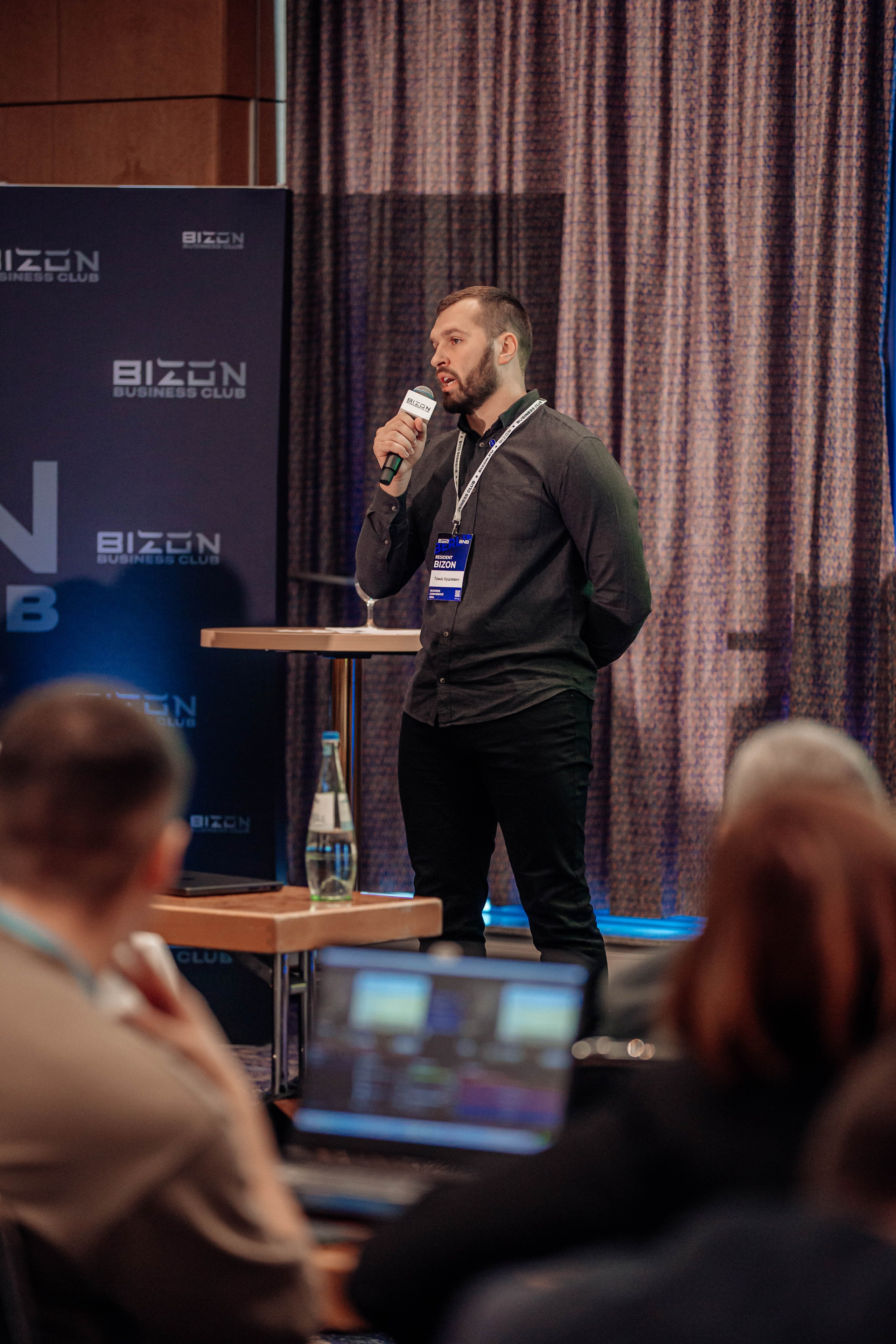 Club Bizon. Portrait family photographer in Berlin Elena Zakh