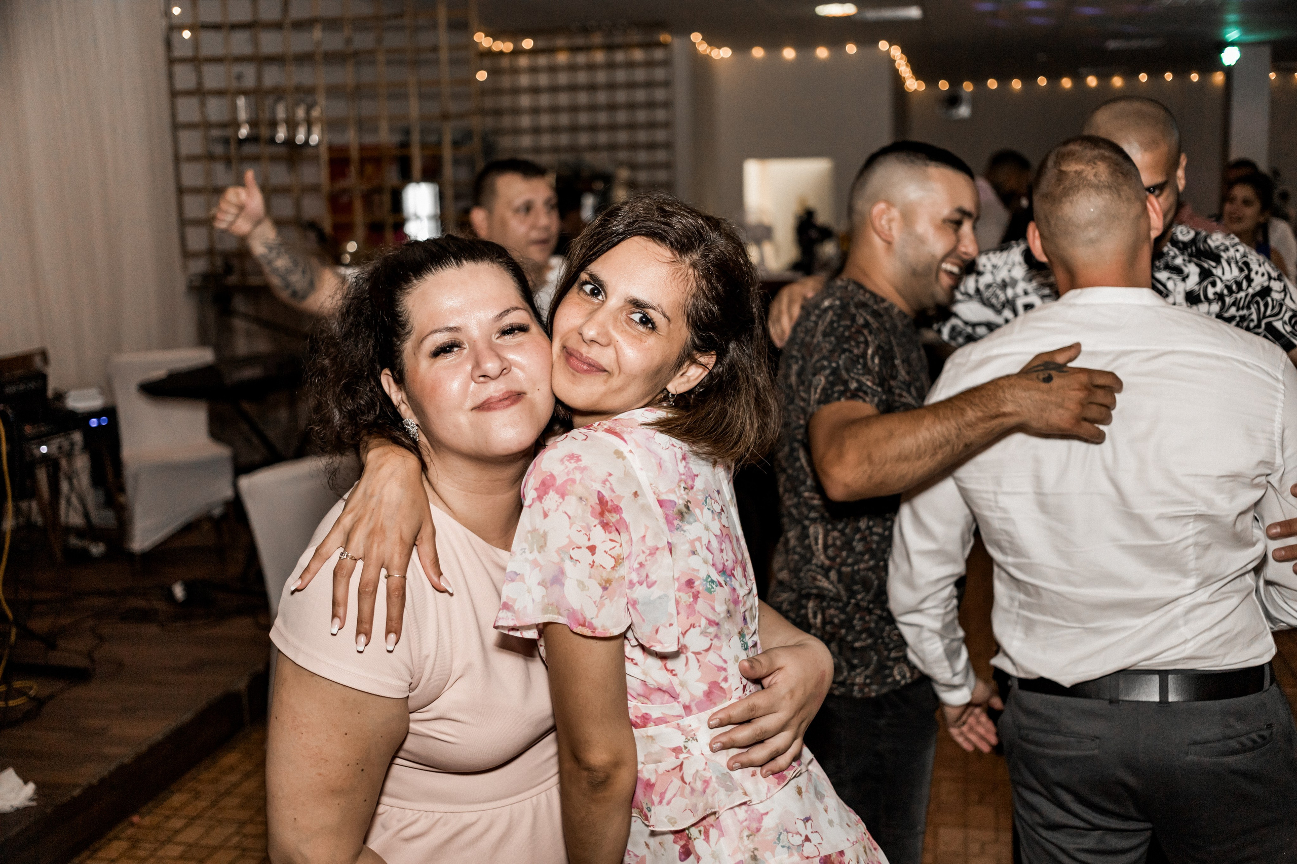 Pavel & Yveta. Svatební fotograf a kameraman v Česku a po celé Evropě — Teplice, Ústí nad Labem, Praha, Drážďany