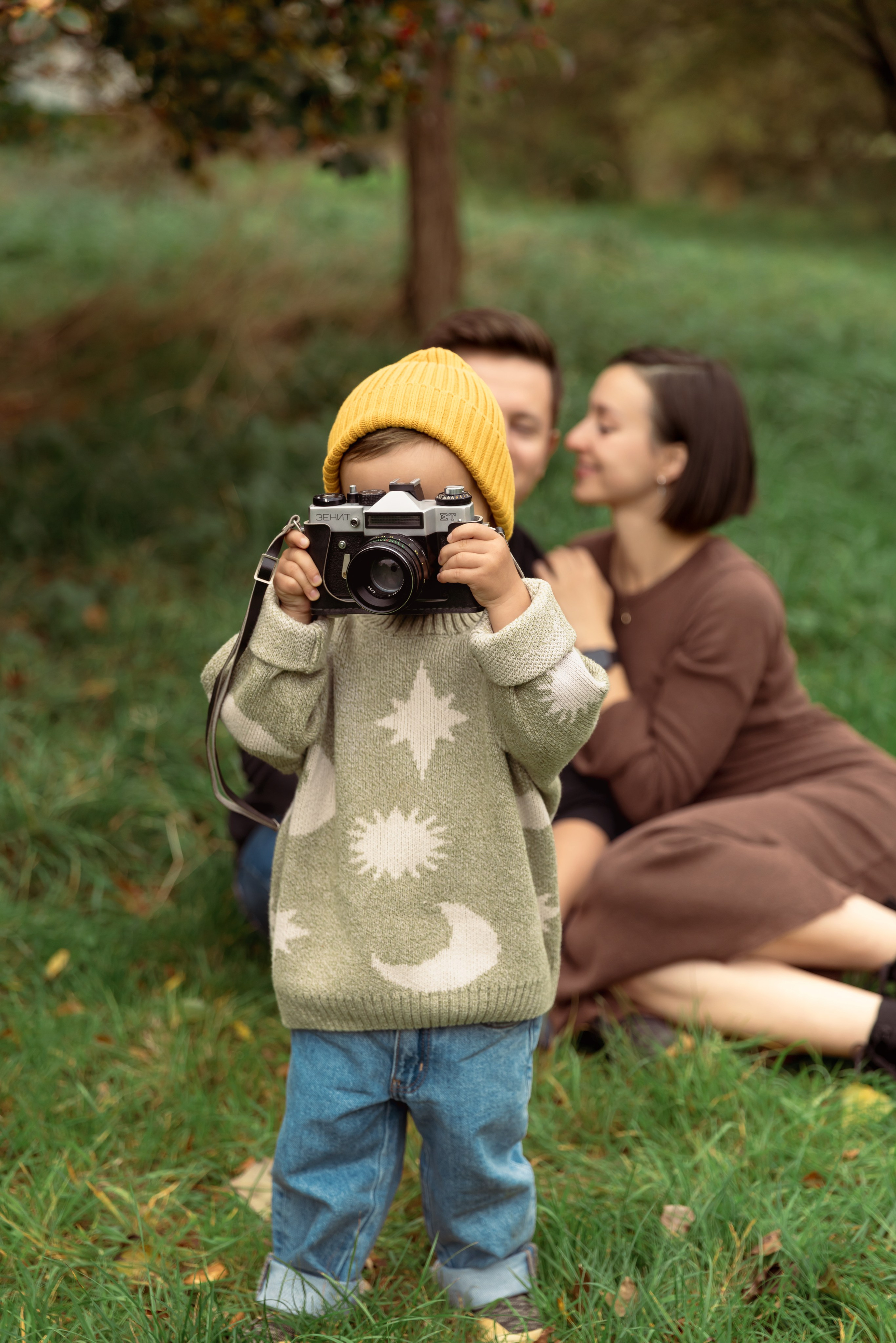 Family walk in Kew Gardens. Daria V. Photography