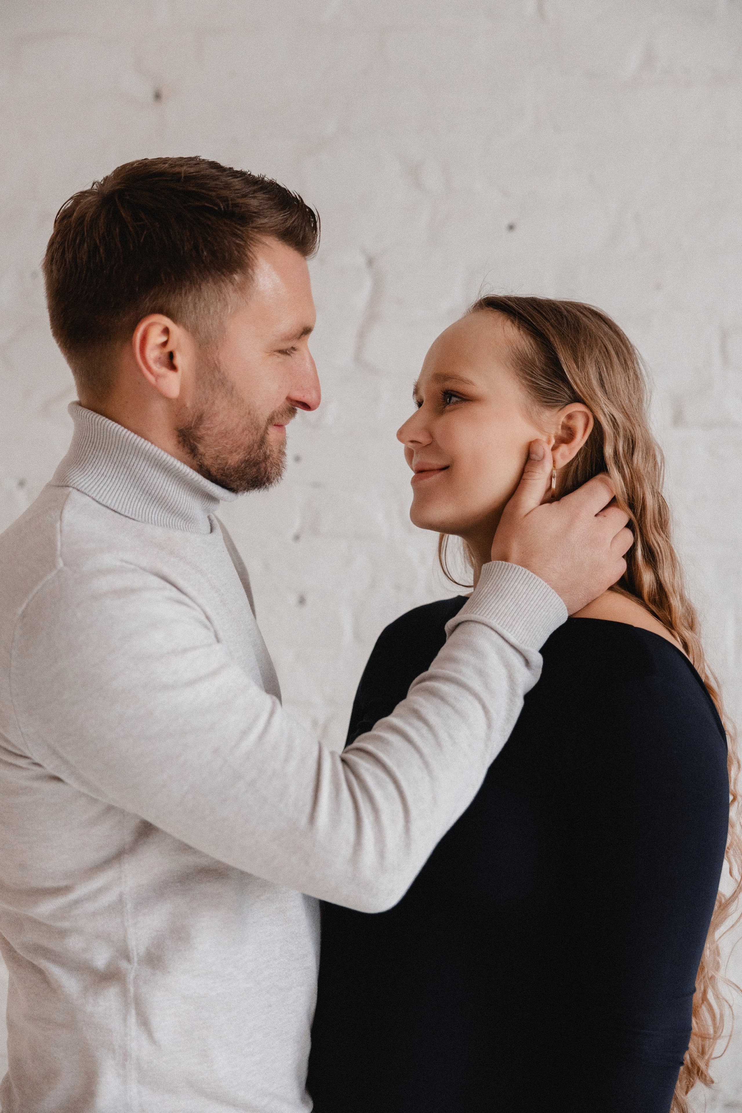 Babybauch Shooting im Fotostudio | Schwangerschaftsfotos in Bochum. Hochzeitsfotografin Bochum | Halyna Reiche Fotografie NRW
