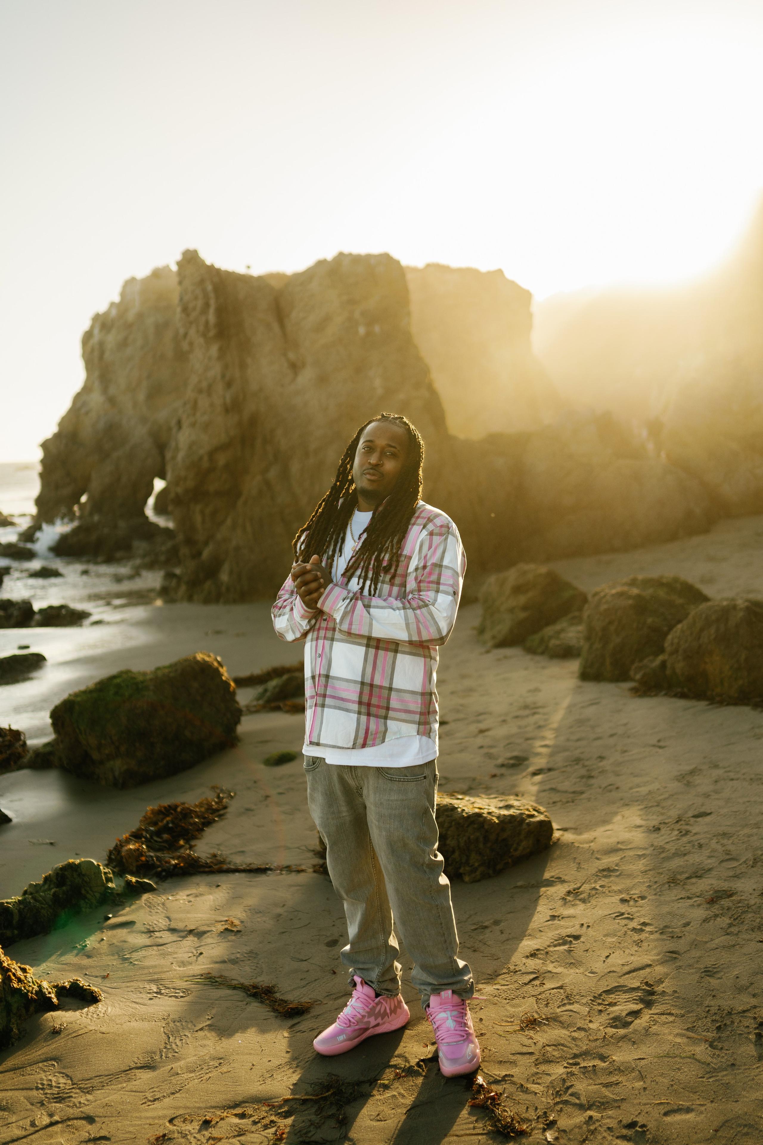 El Matador Beach Maternity Session. Wedding Photography & Videography Team in California, Los Angeles, San Francisco, San Diego and Travel