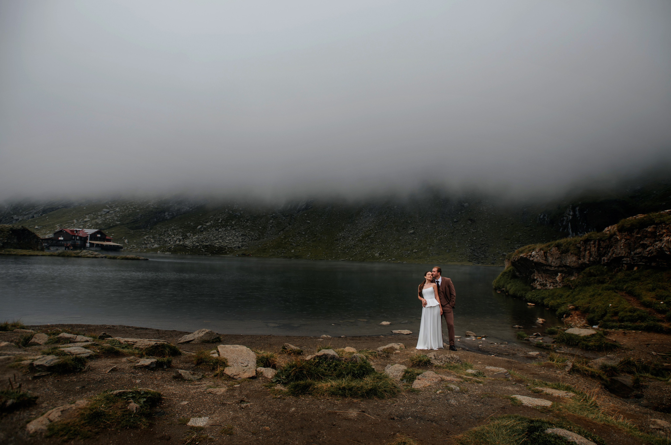 Lacul Bâlea, România. Victoria & Grigorie. Wedding photographer from Moldova Alexey Chipchiu