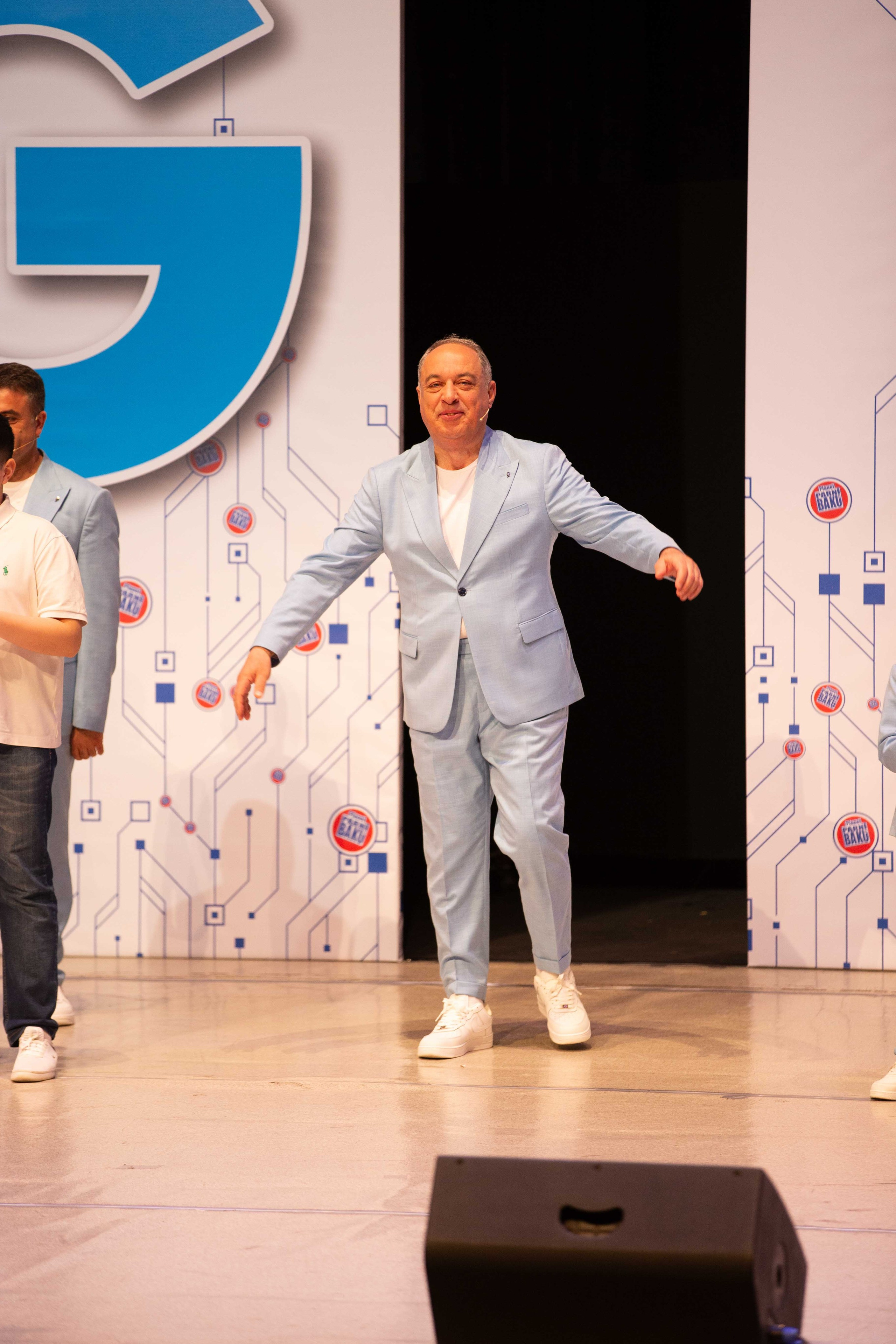 PLANET PARNI IZ BAKU. Wedding&Event photographer Ismail Rzayev in Baku