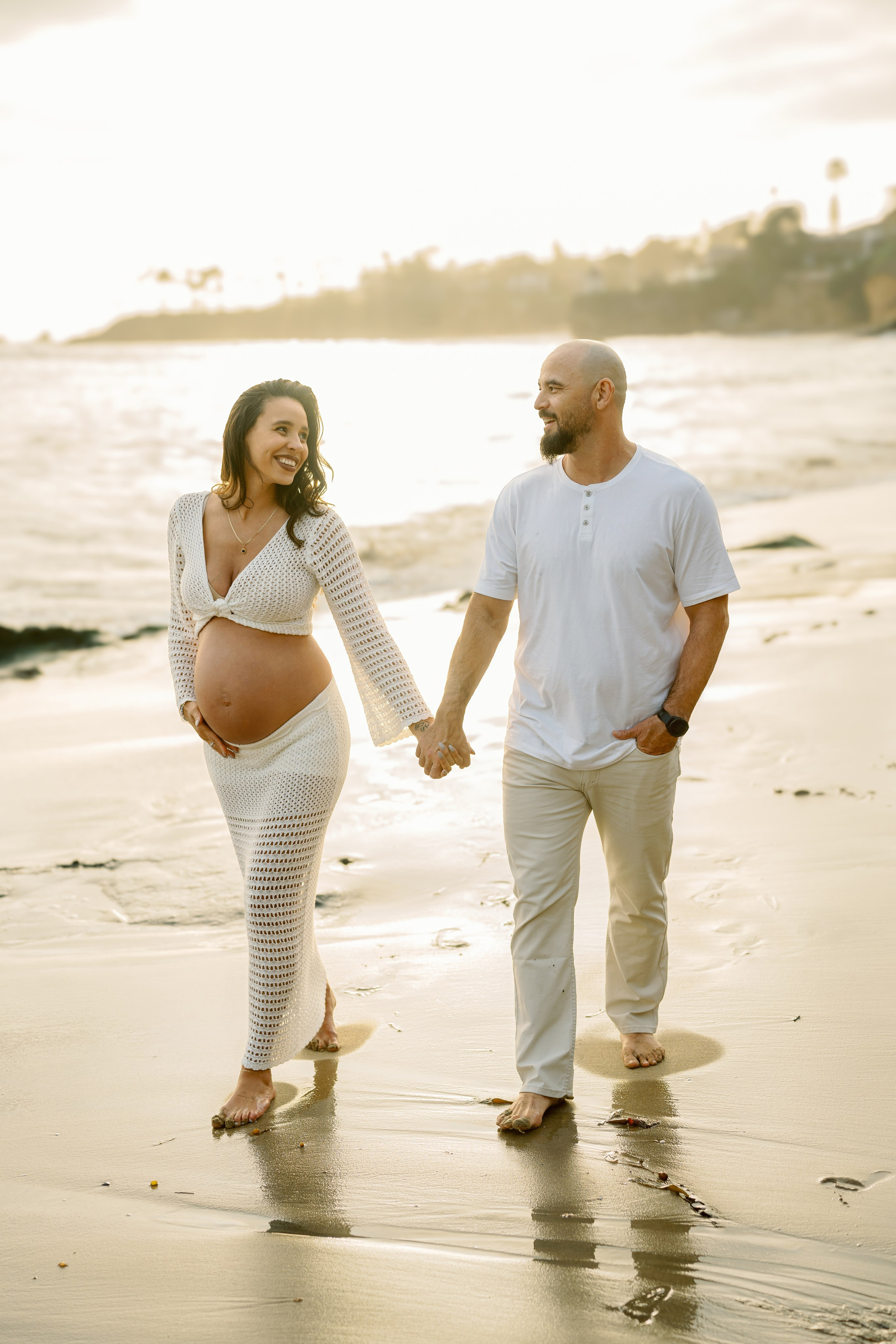 Maternity Photoshoot at Laguna Beach. Wedding Photography & Videography Team in California, Los Angeles, San Francisco, San Diego and Travel