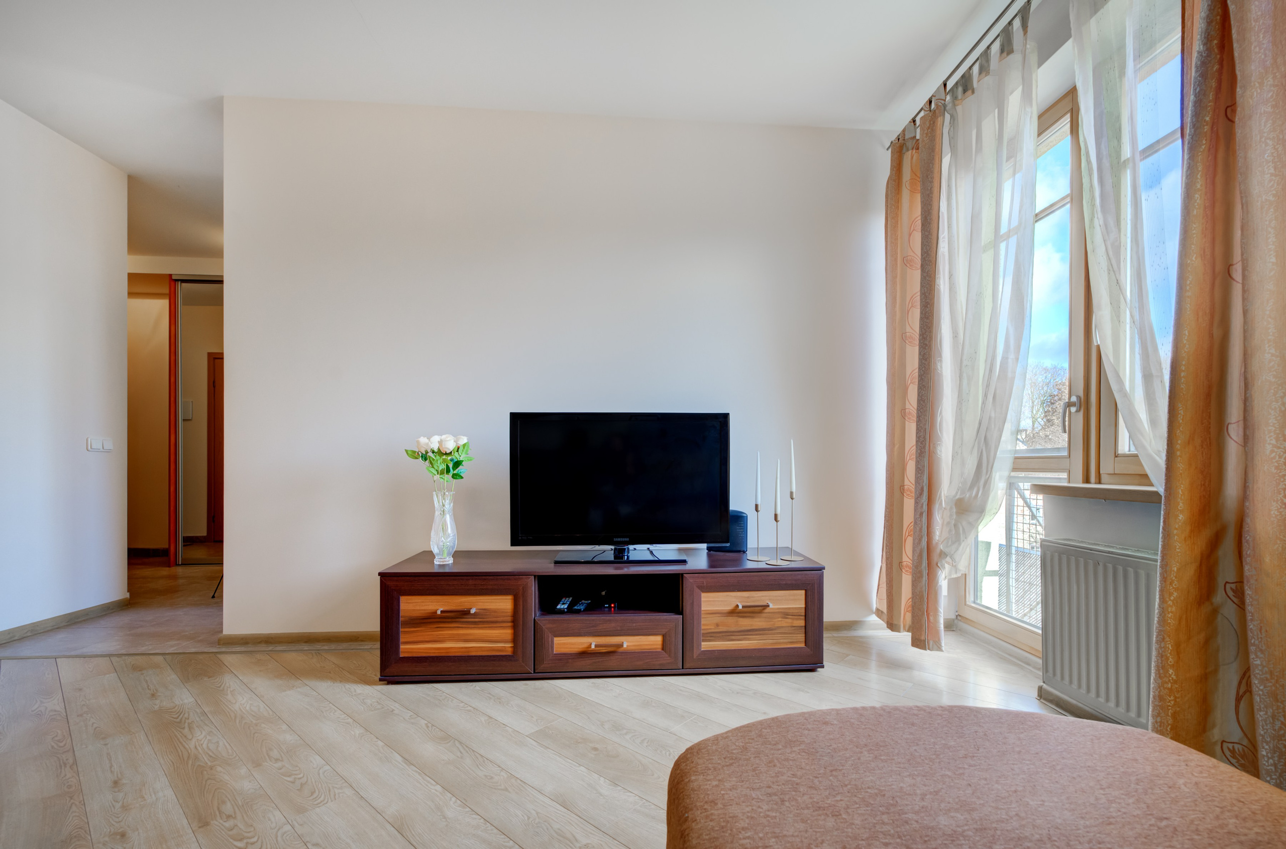 Šv. Stepeno g. 29, 2-jų kambarių buto fotosesija. Elina Sapiega fotografė Vilniuje