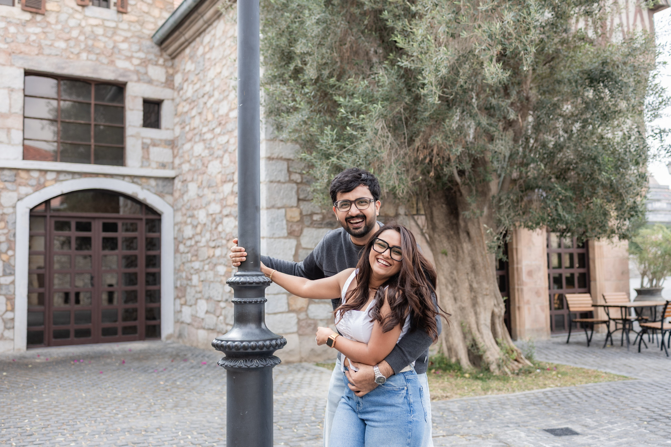 COUPLE SESSIONS. Love Emotions Weddings